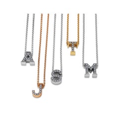 Esclusivo Jochen Pohl per Steven Fox Jewelry Ciondolo con iniziali in oro e diamanti