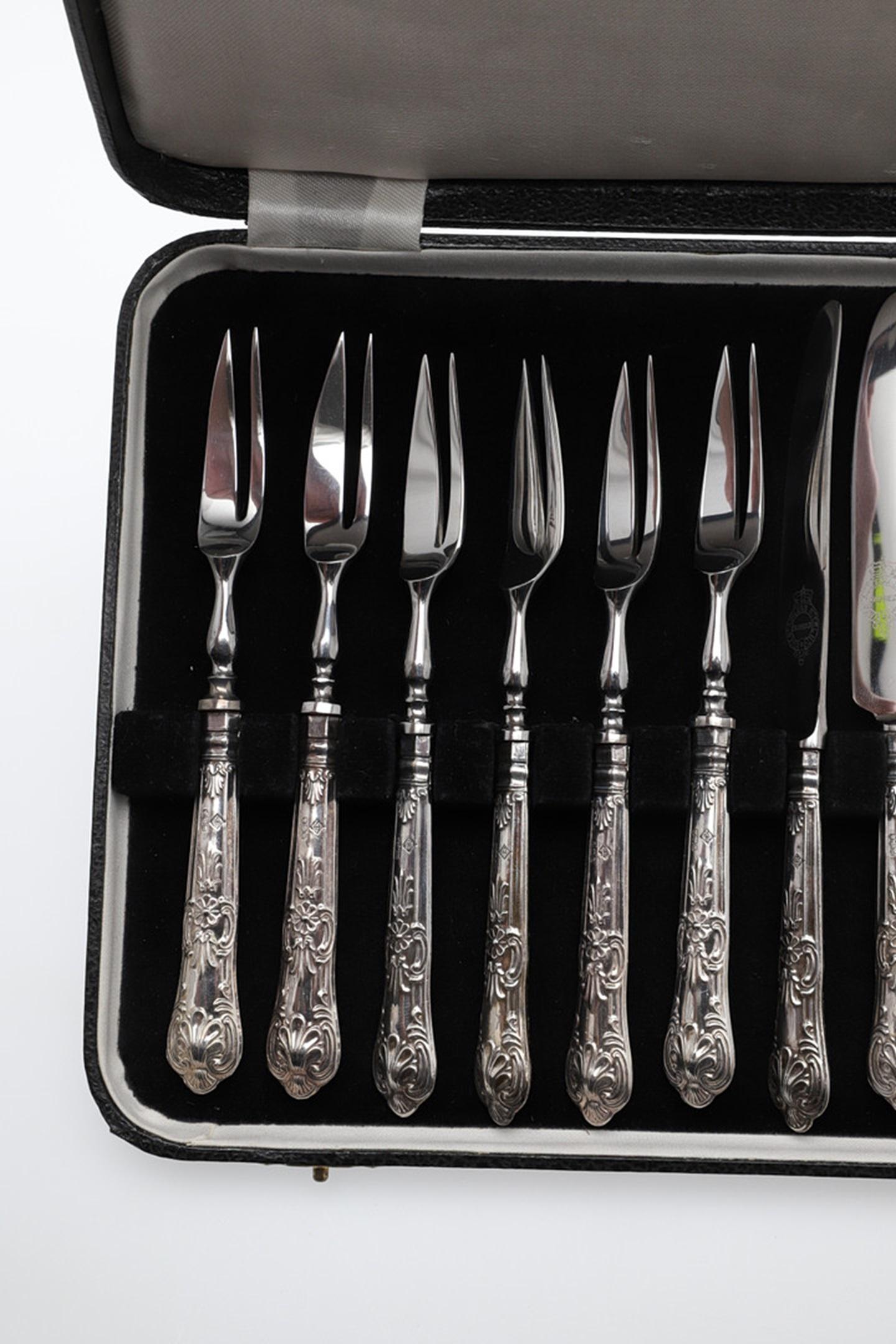 Pressed Exclusive Knife and Fork Set, 12 pcs. Sterling Silver & Box, A CASE DESSERT SET For Sale