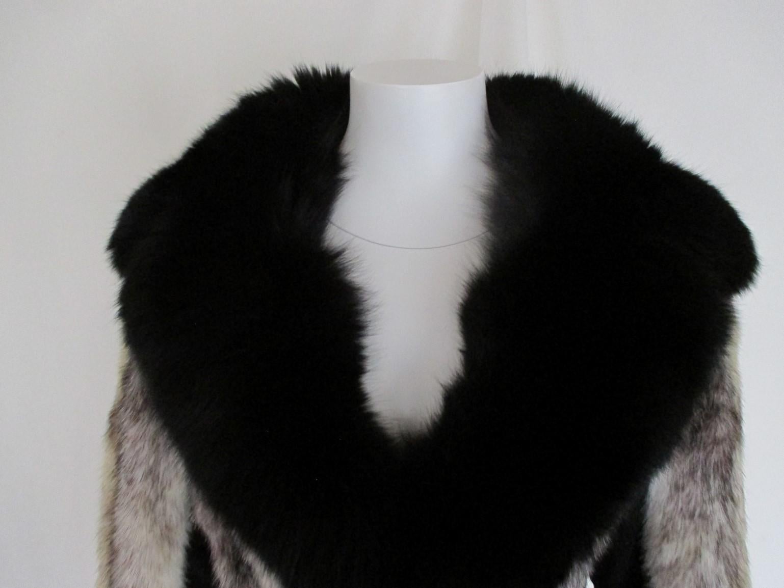 Exclusive Kohinoor Cross Mink Fur Coat In Good Condition For Sale In Amsterdam, NL