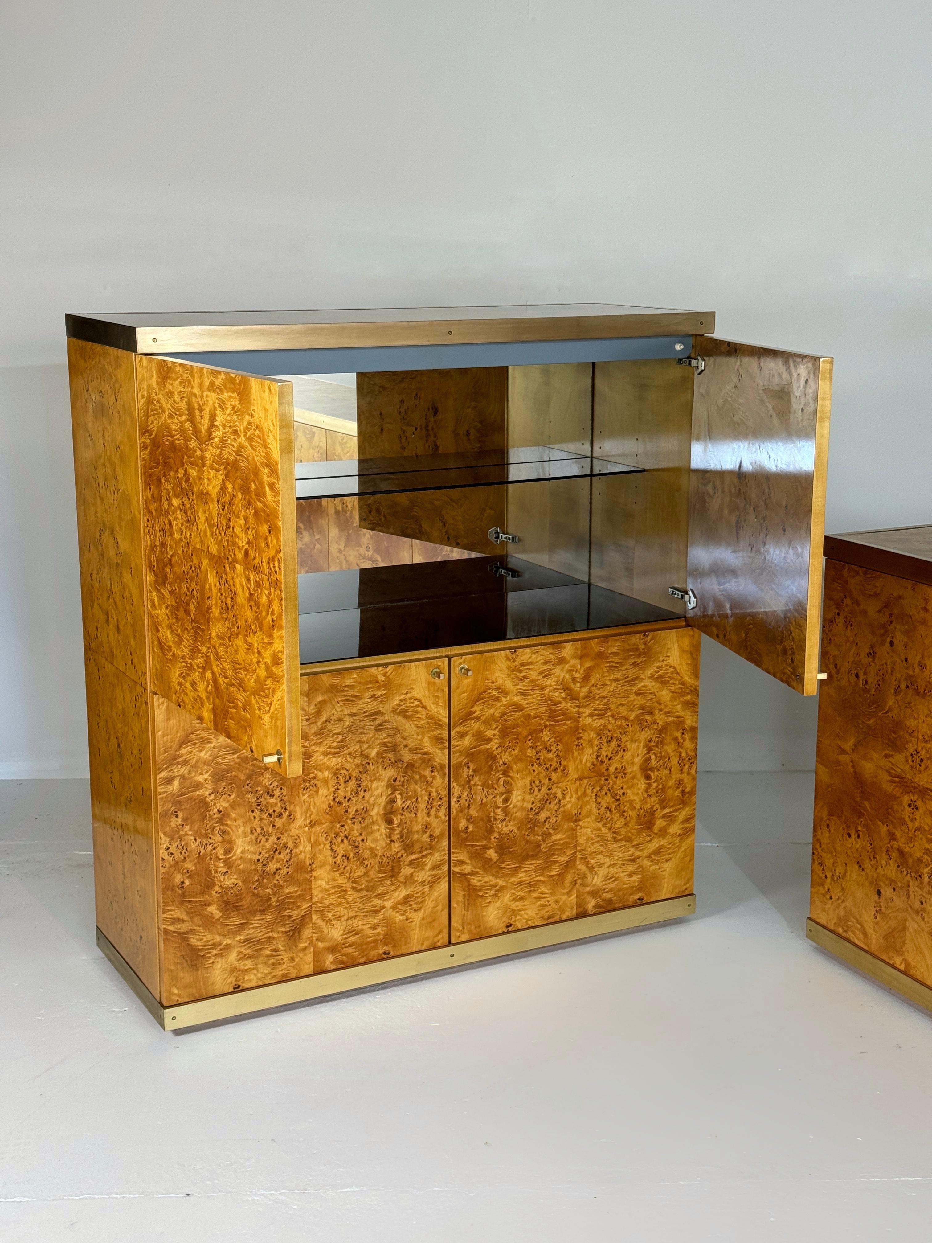 Exclusive lacquered burlwood and brass Bar Cabinet, 1970s For Sale 4