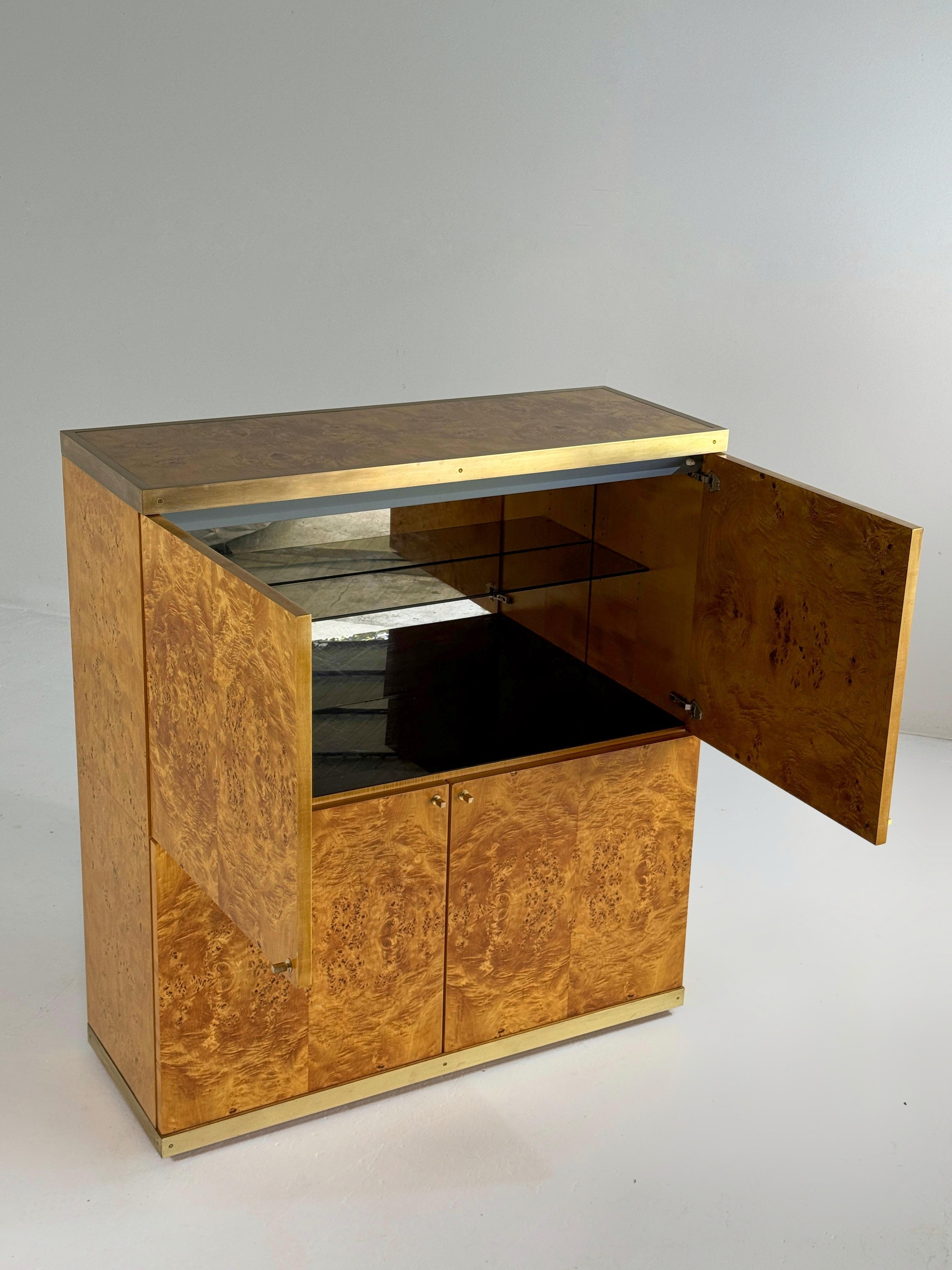 Exclusive lacquered burlwood and brass Bar Cabinet, 1970s For Sale 7