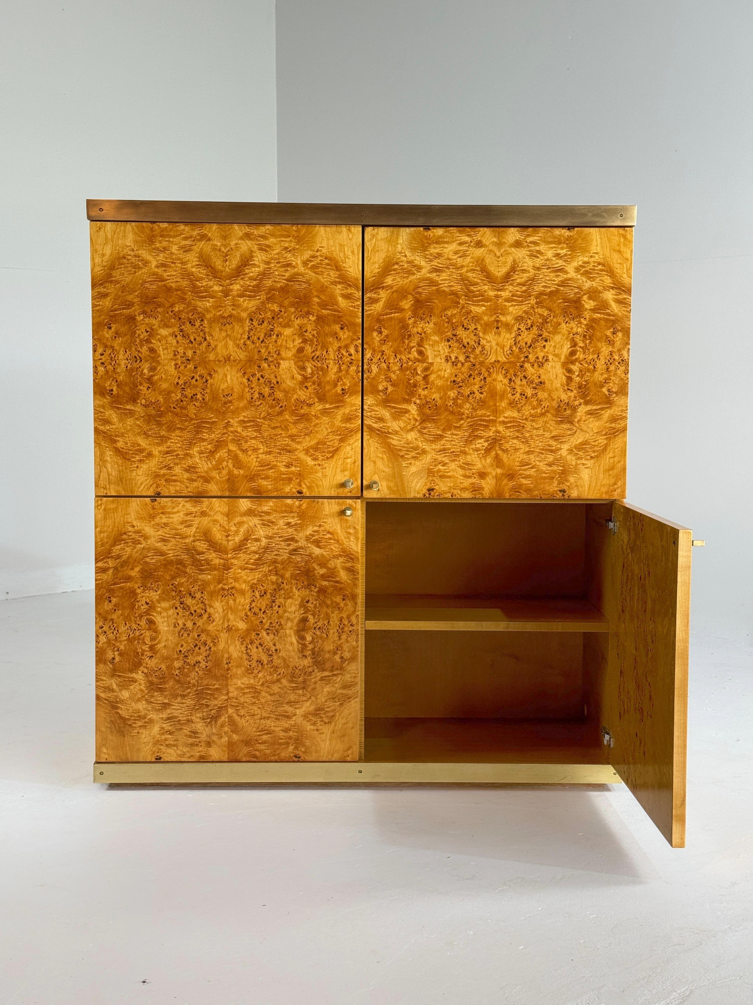 Exclusive lacquered burlwood and brass Bar Cabinet, 1970s For Sale 2