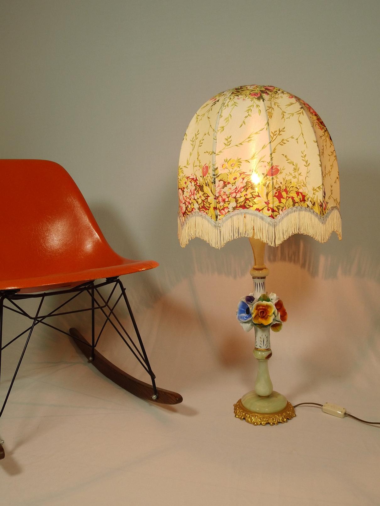 Hollywood Regency Exclusive large table lamp from the 1950s, porcelain, fringes