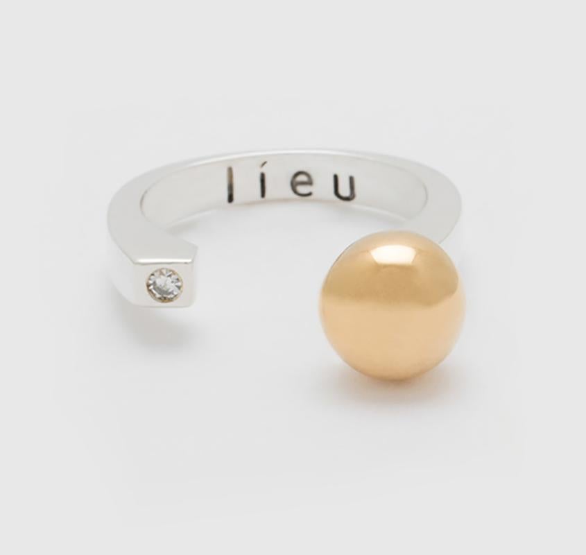 Contemporary Exclusive Líeu Orbit Ring in 925 Sterling Silver with Brilliant Cut Diamond For Sale