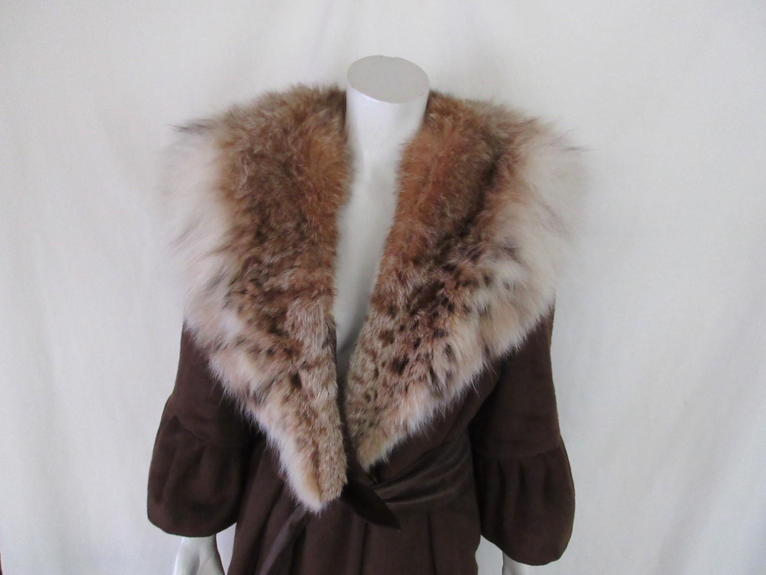 Women's or Men's Exclusive Lynx Fur Wool Coat For Sale