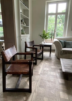 Paire exclusive de fauteuils Biosca des années 1950