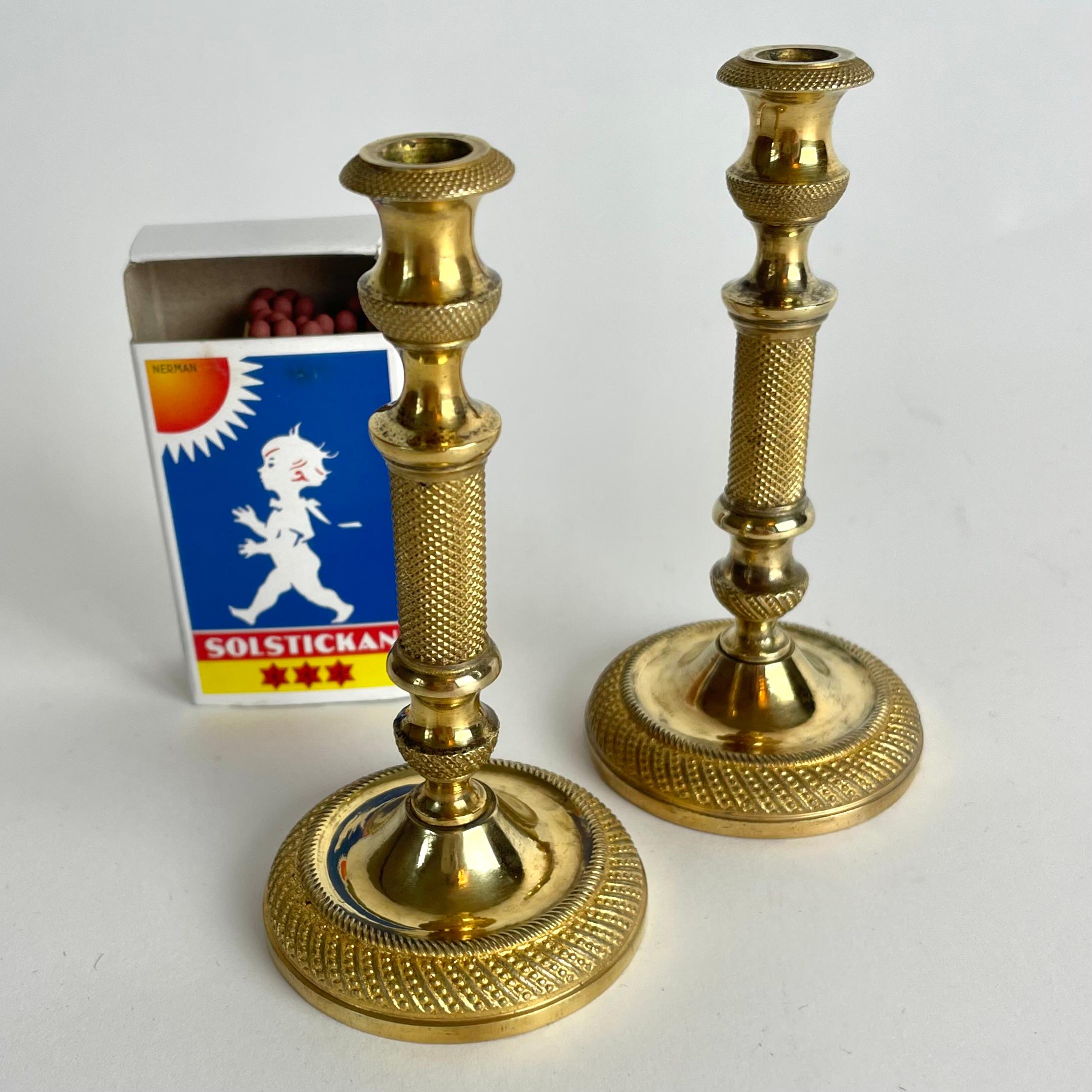 Exclusive Pair of Miniature Gilt Bronze Candlesticks – Empire, France c. 1820 In Good Condition For Sale In Knivsta, SE