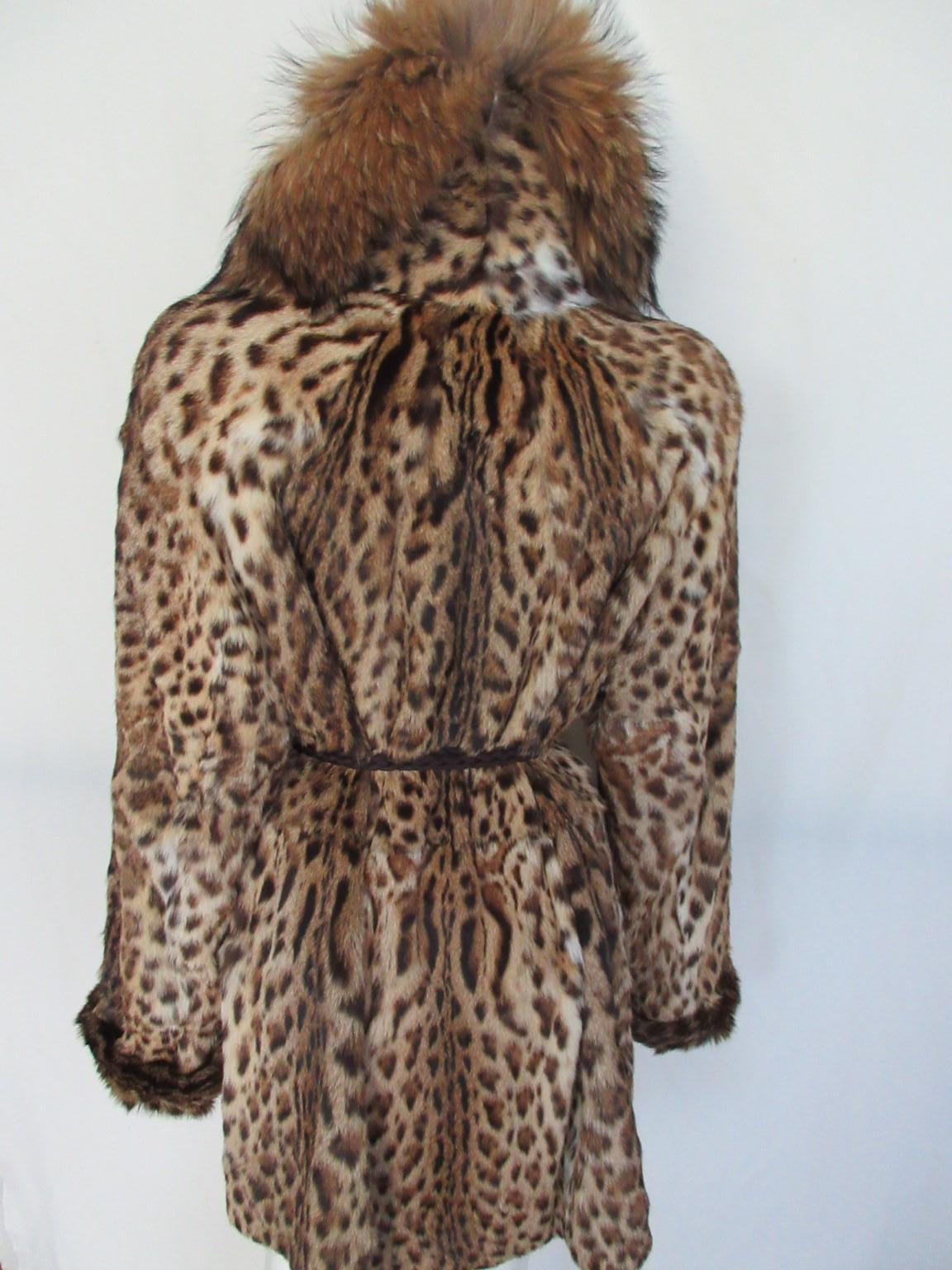 Exclusive Panthere Fox Fur Coat In Good Condition In Amsterdam, NL