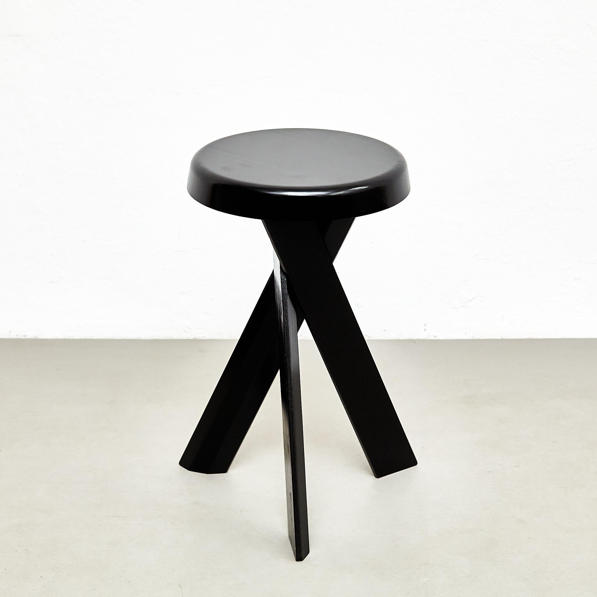 Contemporary Exclusive Pierre Chapo S31b Black Edition Stool, a Timeless French Masterpiece