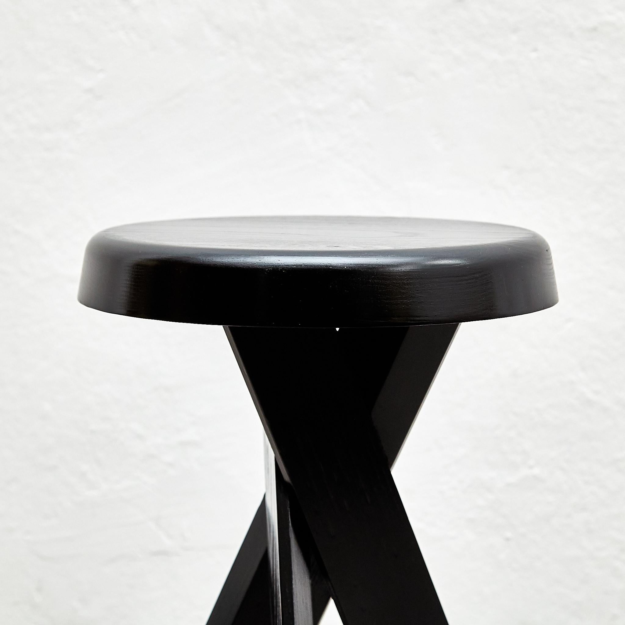 Wood Exclusive Pierre Chapo S31b Black Edition Stool, a Timeless French Masterpiece