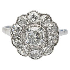 Esclusivo anello a grappolo in platino con 2,27 ct di diamanti antichi taglio brillante