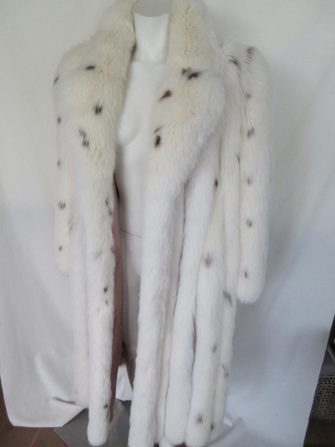 Exclusive Saga Fox White Fur Coat 8