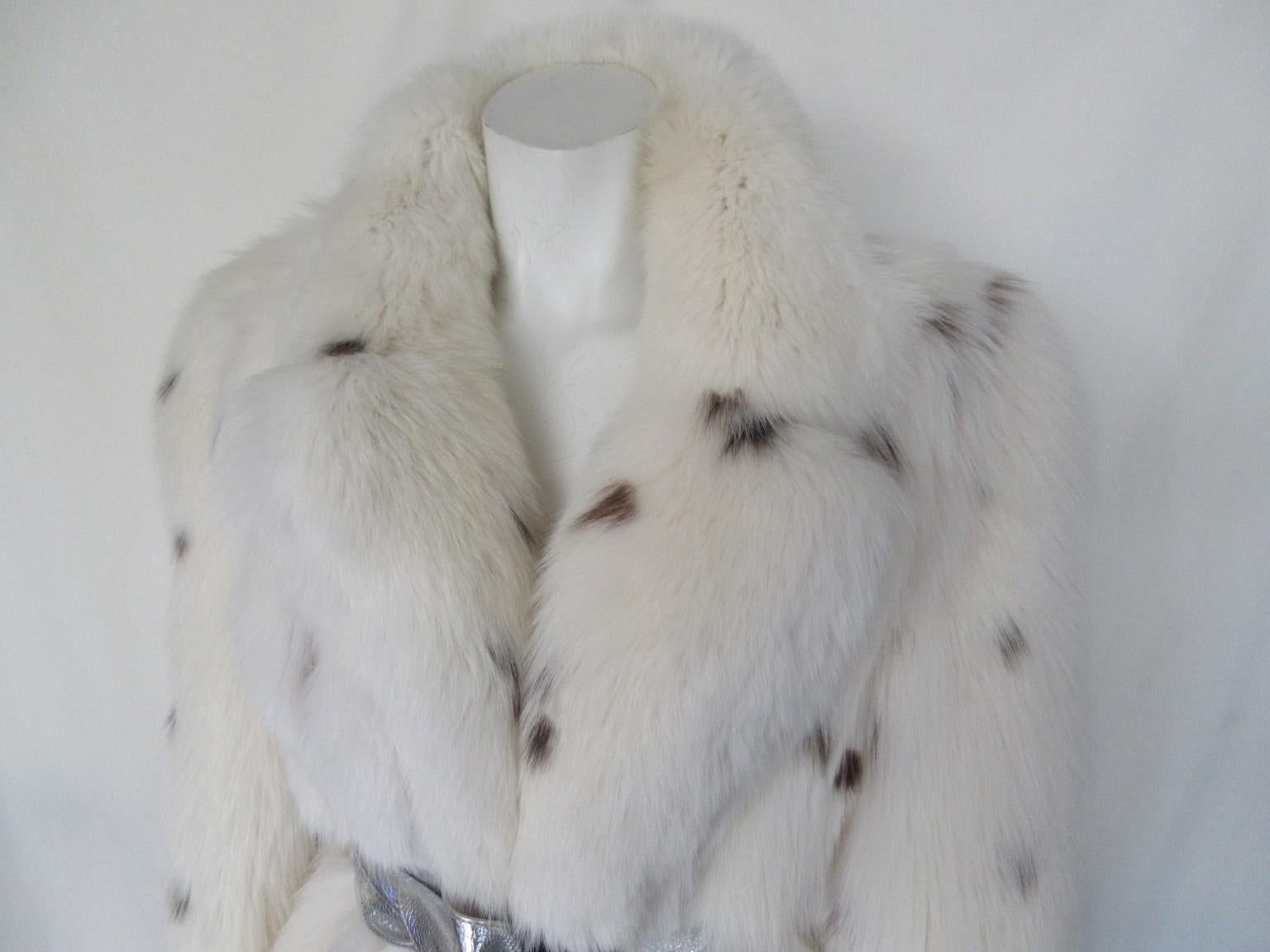 Exclusive SAGA Scandinavian Fox fur long coat made for Jindo, New York- Paris-London- Milan.

We offer more exclusive fur items. view our frontstore

 Details:
The coat is snow white with black spots in Lynx style
With 2 pockets and 3 closing hooks