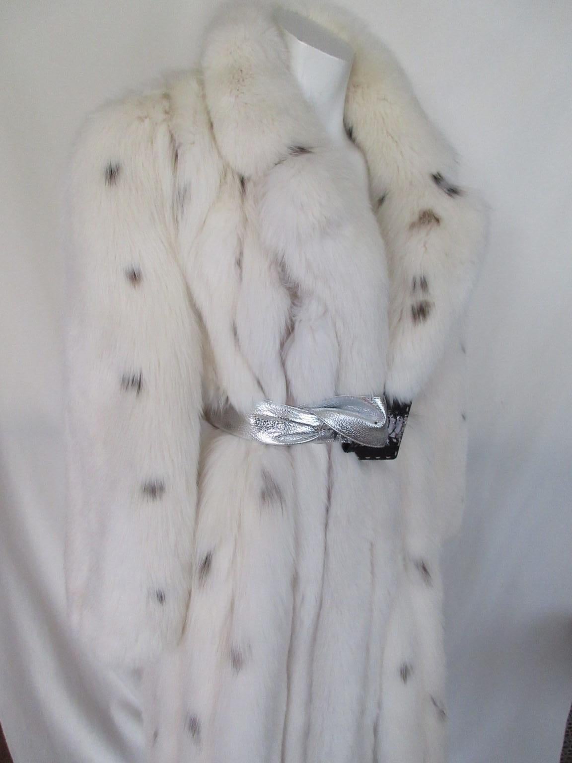 Exclusive Saga Fox White Fur Coat 2