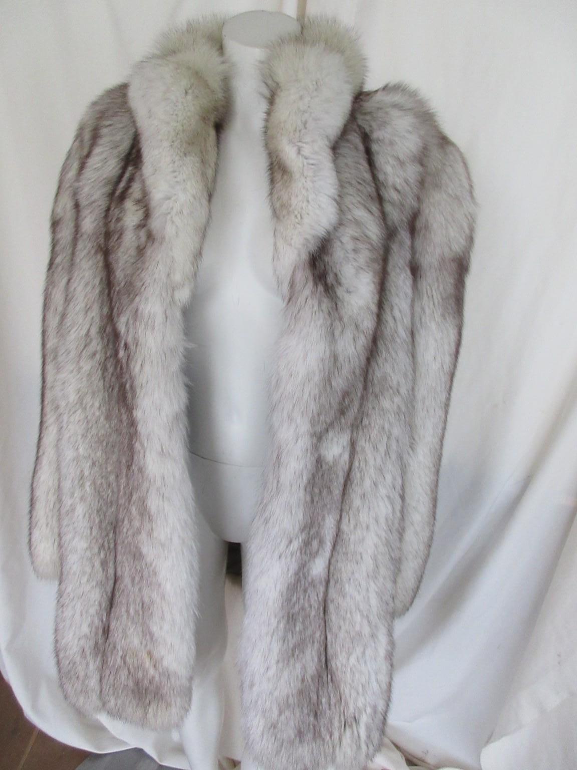 Exclusive Saga Fox White Fur Coat For Sale 3