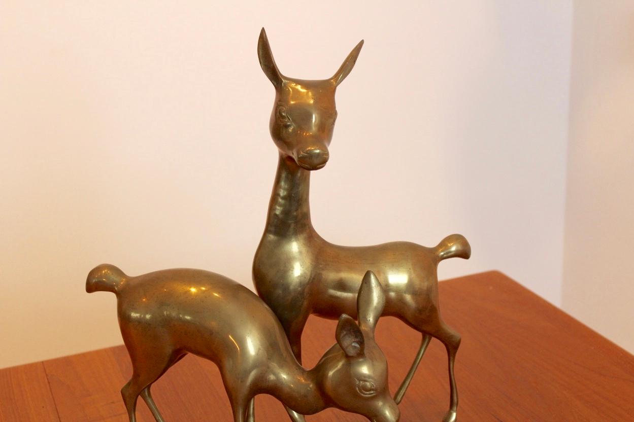 Exclusive and graceful brass set of deer designed in the 1970s in France. Sophisticated and solid brass ‘Bambi’ sculpture in an excellent vintage condition. A real eye-catcher.