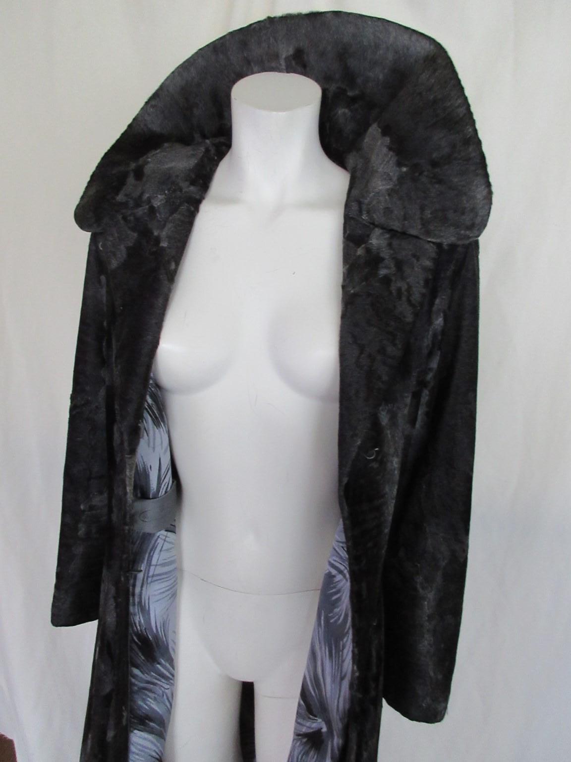 Exclusive Silver Grey Broadtail Lamb Fur Coat For Sale 3