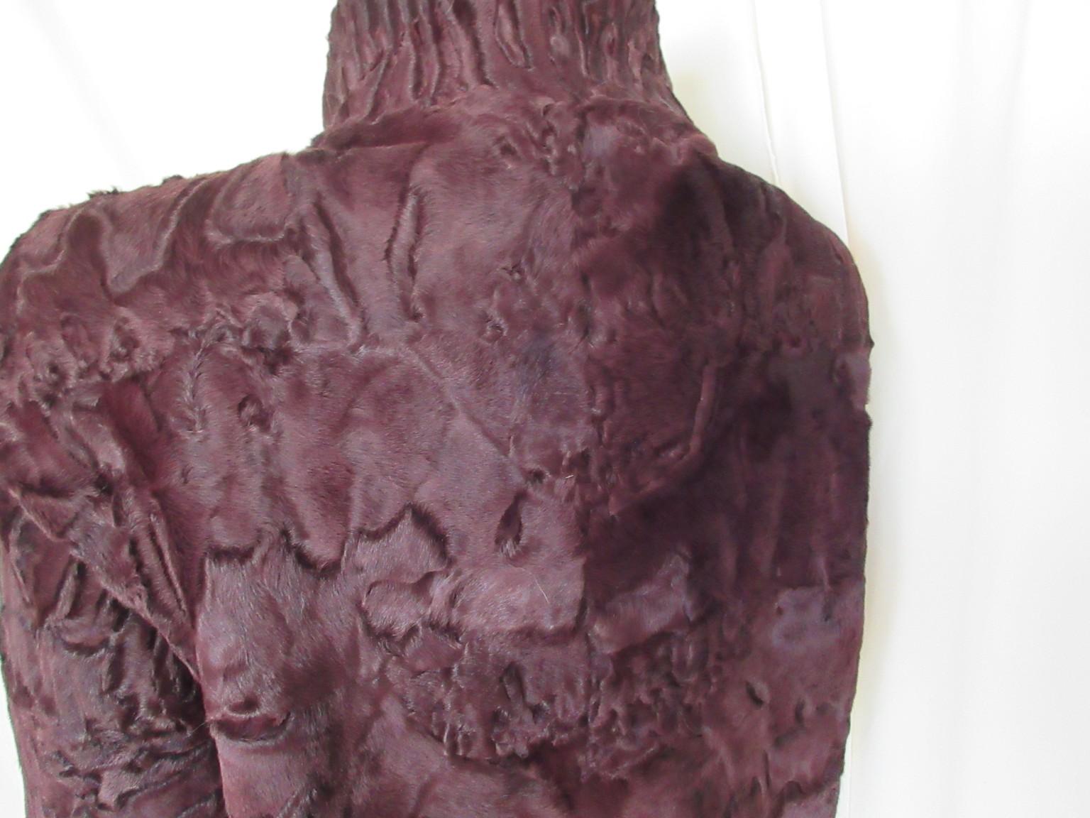 Exclusive Swakara Lamb Fur Jacket Bordeaux In Good Condition For Sale In Amsterdam, NL
