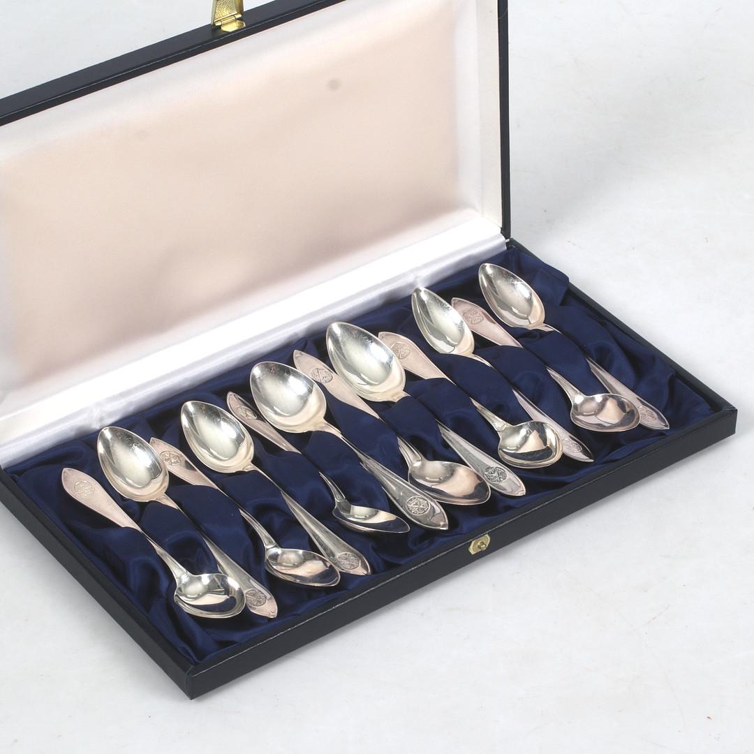 A Rare Cased Set of 12 antique valuable silver Spoons. An elegant Vintage 830' Silver Tea / Coffee Spoon Set. Markströms Guldsmeds Sweden 1935.
Length 12.5 cm. 
Weight 175.5 grams.
Condition: Excellent condition - barely used with minimal signs of