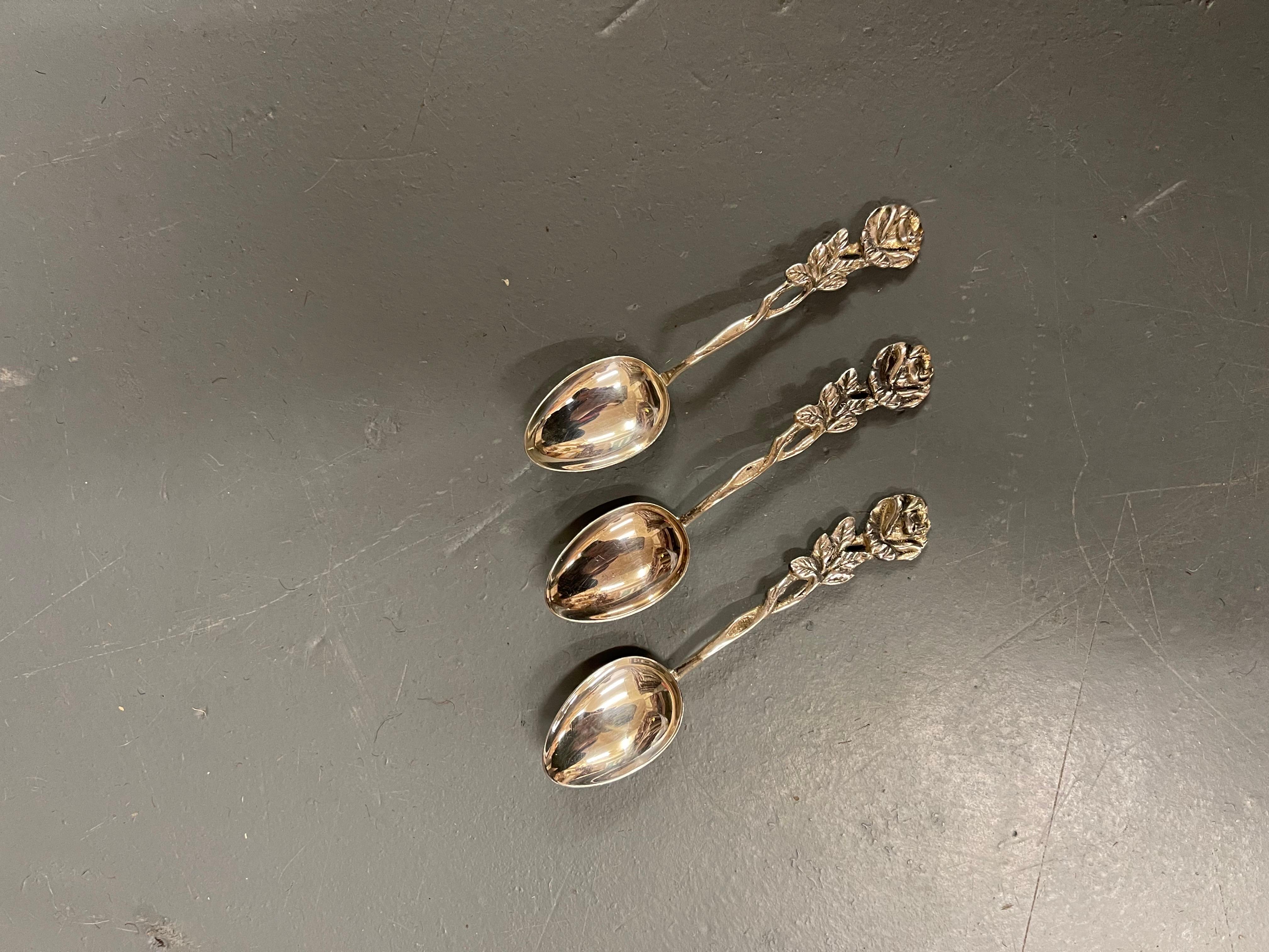 Exclusive Tea COFFEE SPOONS, 12pcs. Sterling Silver & Box Cake Spatula & TONGS. For Sale 2