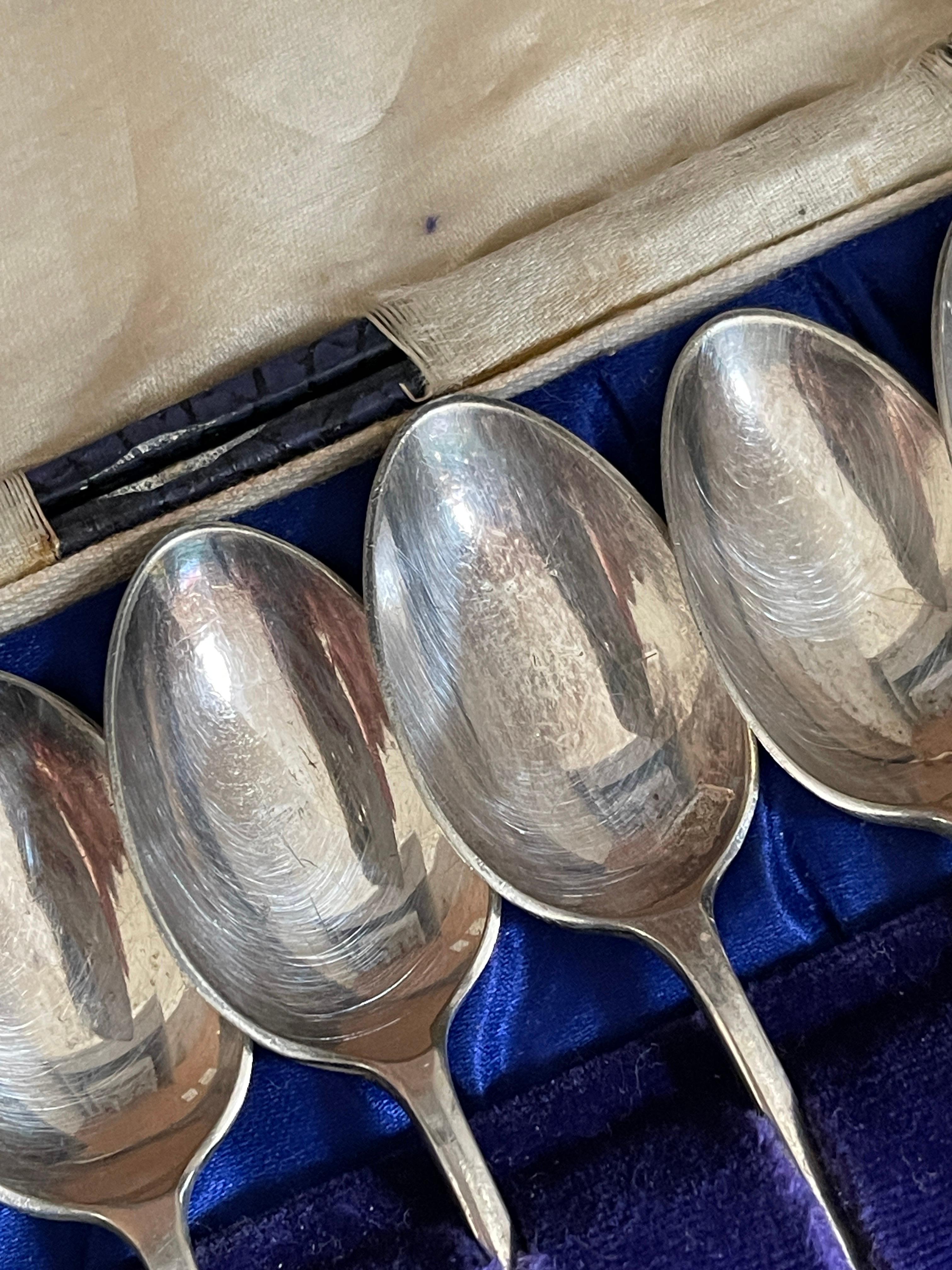 Exclusive Tea COFFEE SPOONS, 6 pcs. Sterling Silver & Box, Antique Silver Spoons For Sale 1