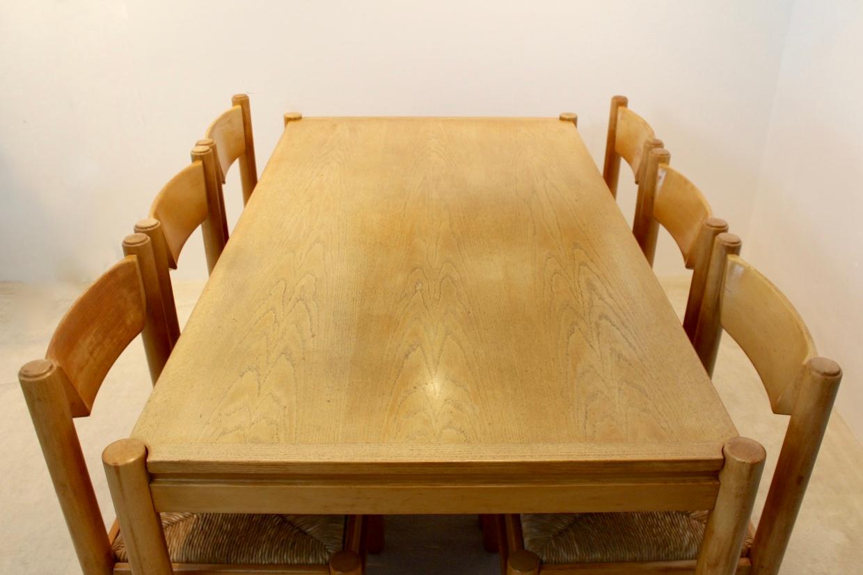 Italian Exclusive Vico Magistretti Style Dining Table with Six Dining Chairs