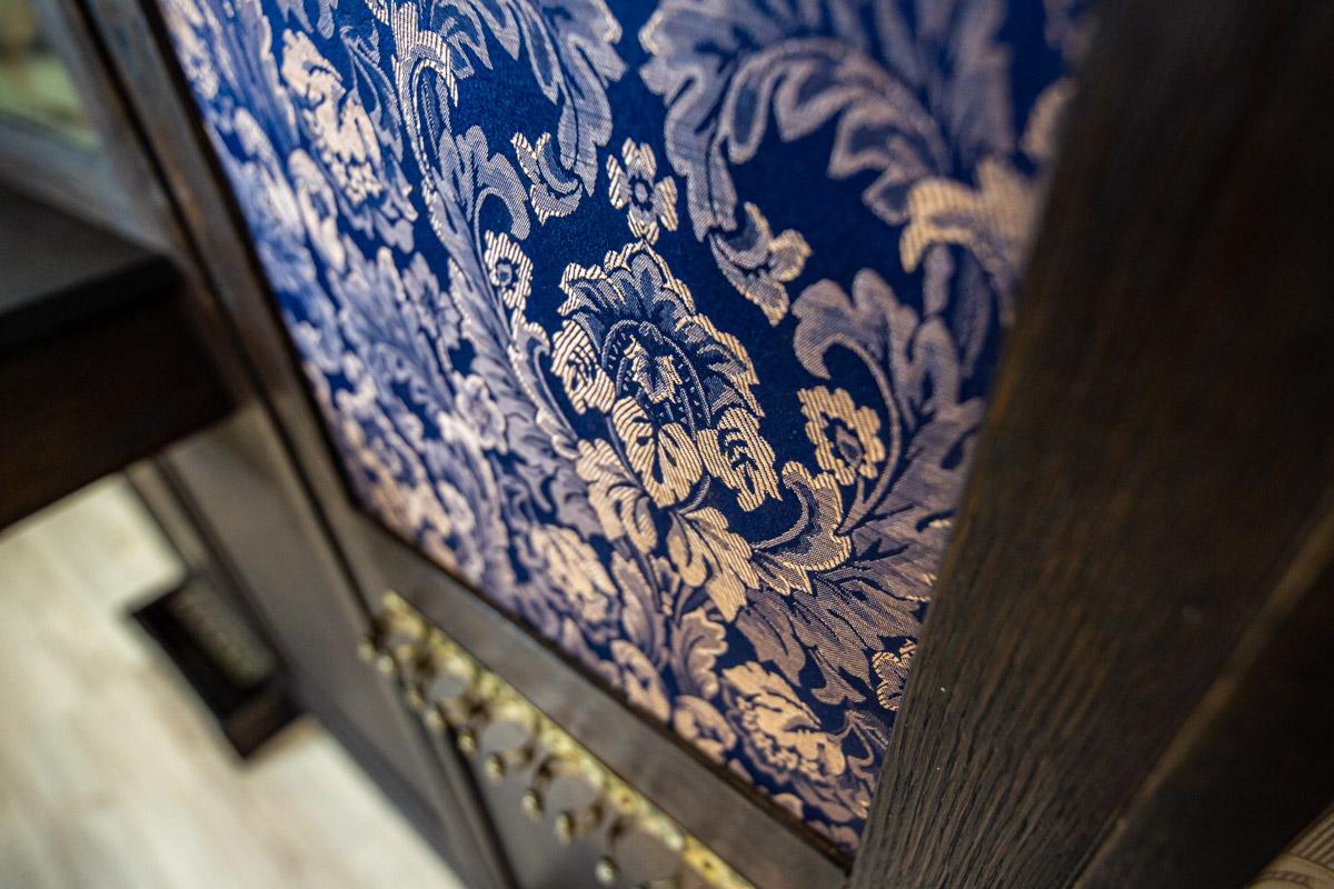 Exclusive Wardrobe from the Early 20th Century with Blue Decorative Elements 13