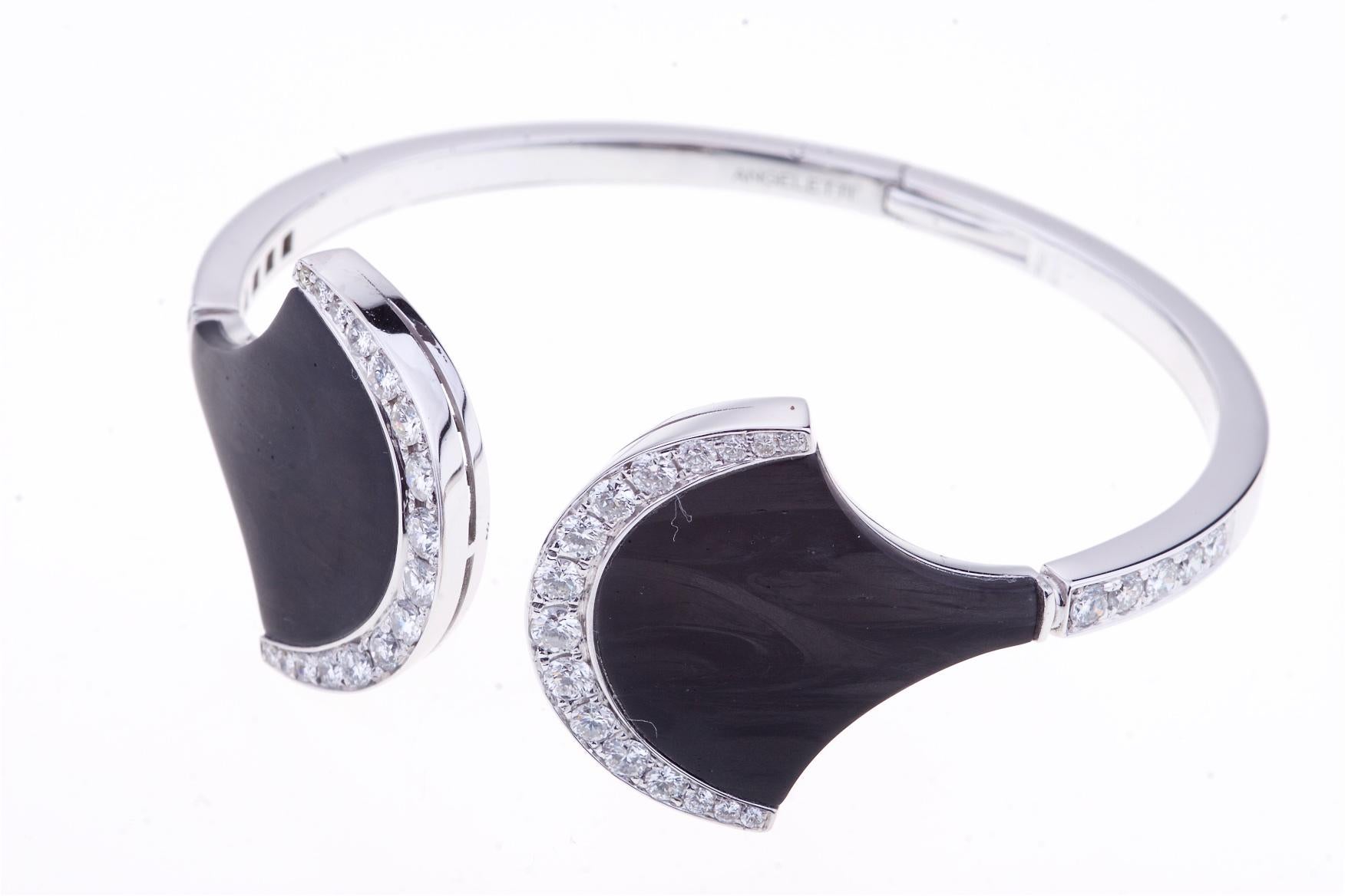 Brilliant Cut Exclusive Wave Bracelet White Gold with Black Ceramic and Diamonds For Sale