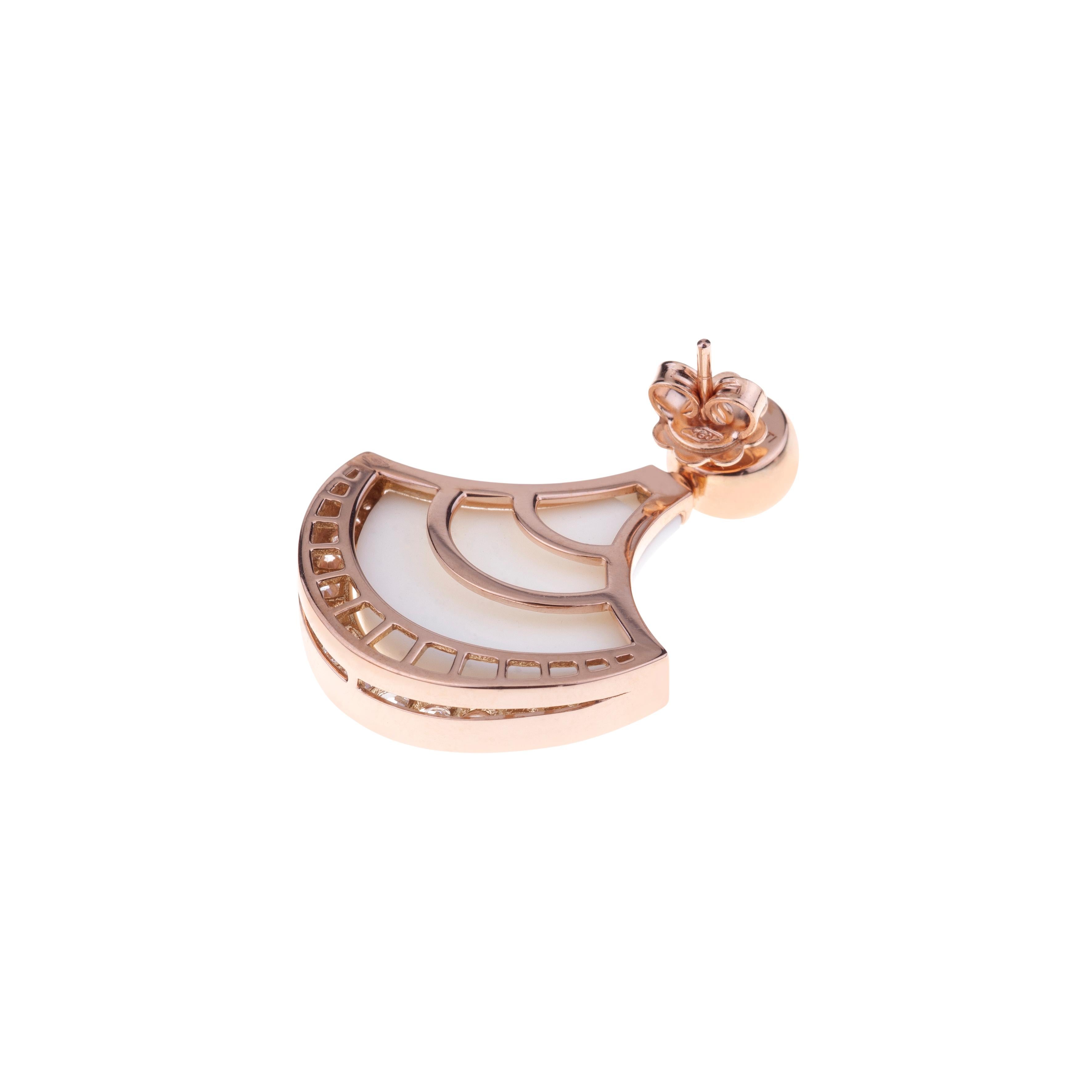 Contemporary Exclusive Wave Collection by Angeletti Rose Gold Diamonds and White Ceramic Shor For Sale
