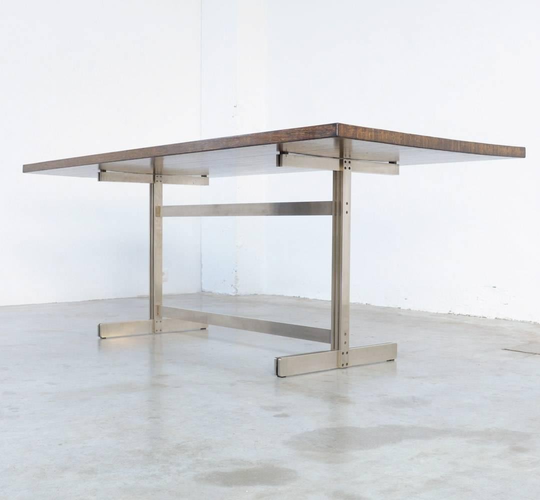 20ième siècle Table à manger en wengé exclusif de Jules Wabbes pour Mobilier Universel en vente