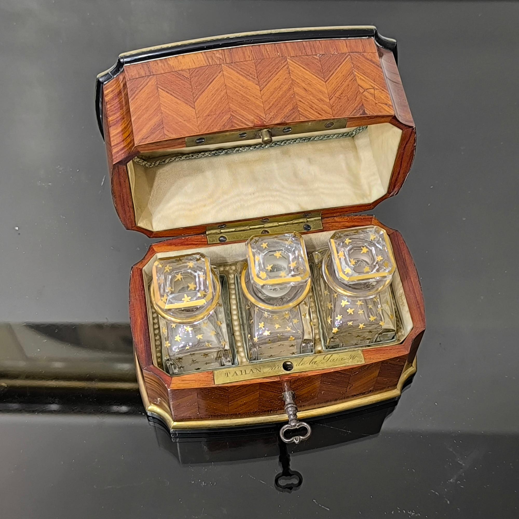 Museal Tahan-Paris Perfume Box, Herringbone Pattern Veneer and Crystal Bottles For Sale 1