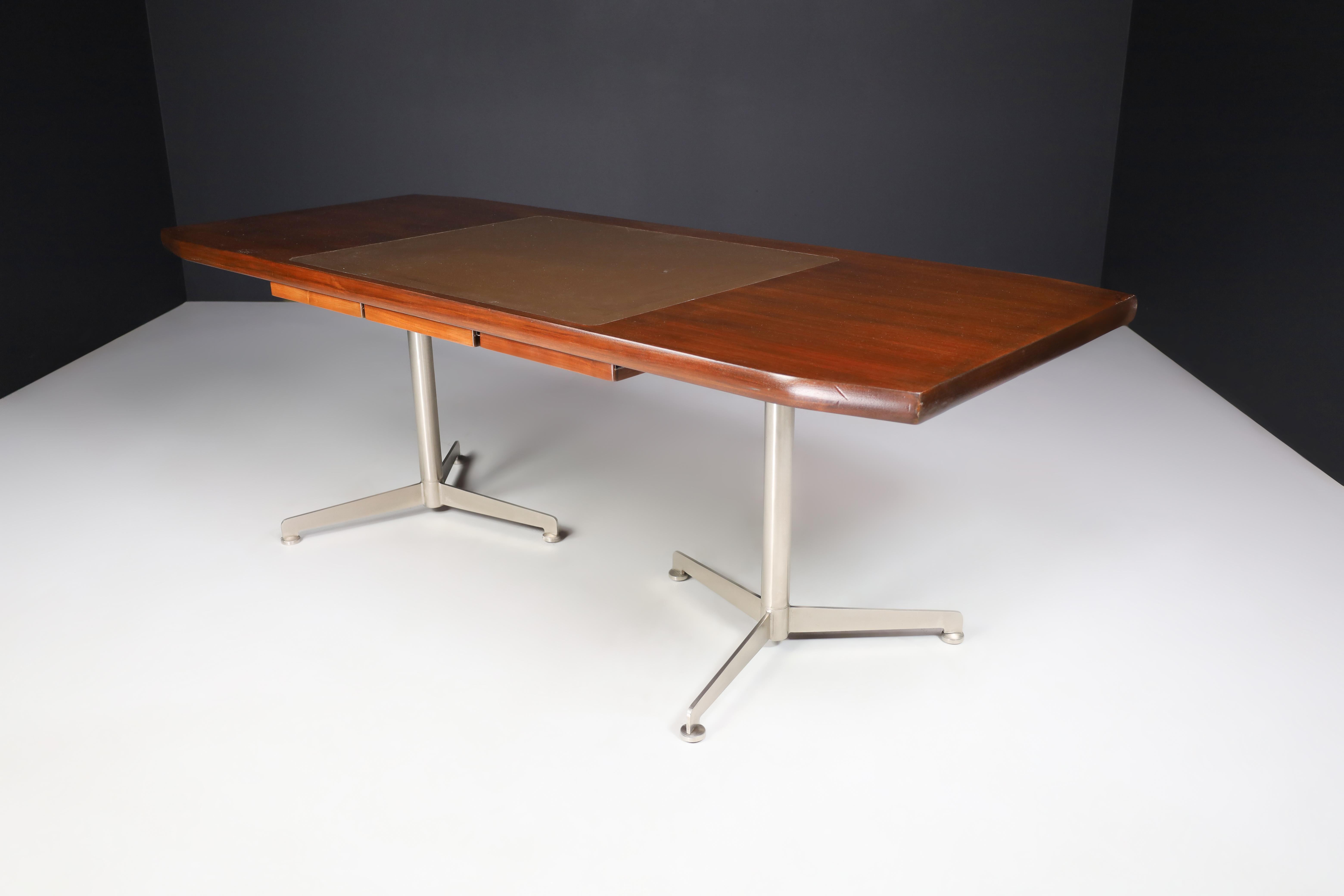 20ième siècle Bureau exécutif d'Osvado Borsani pour Tecno, Italie, années 1950 en vente