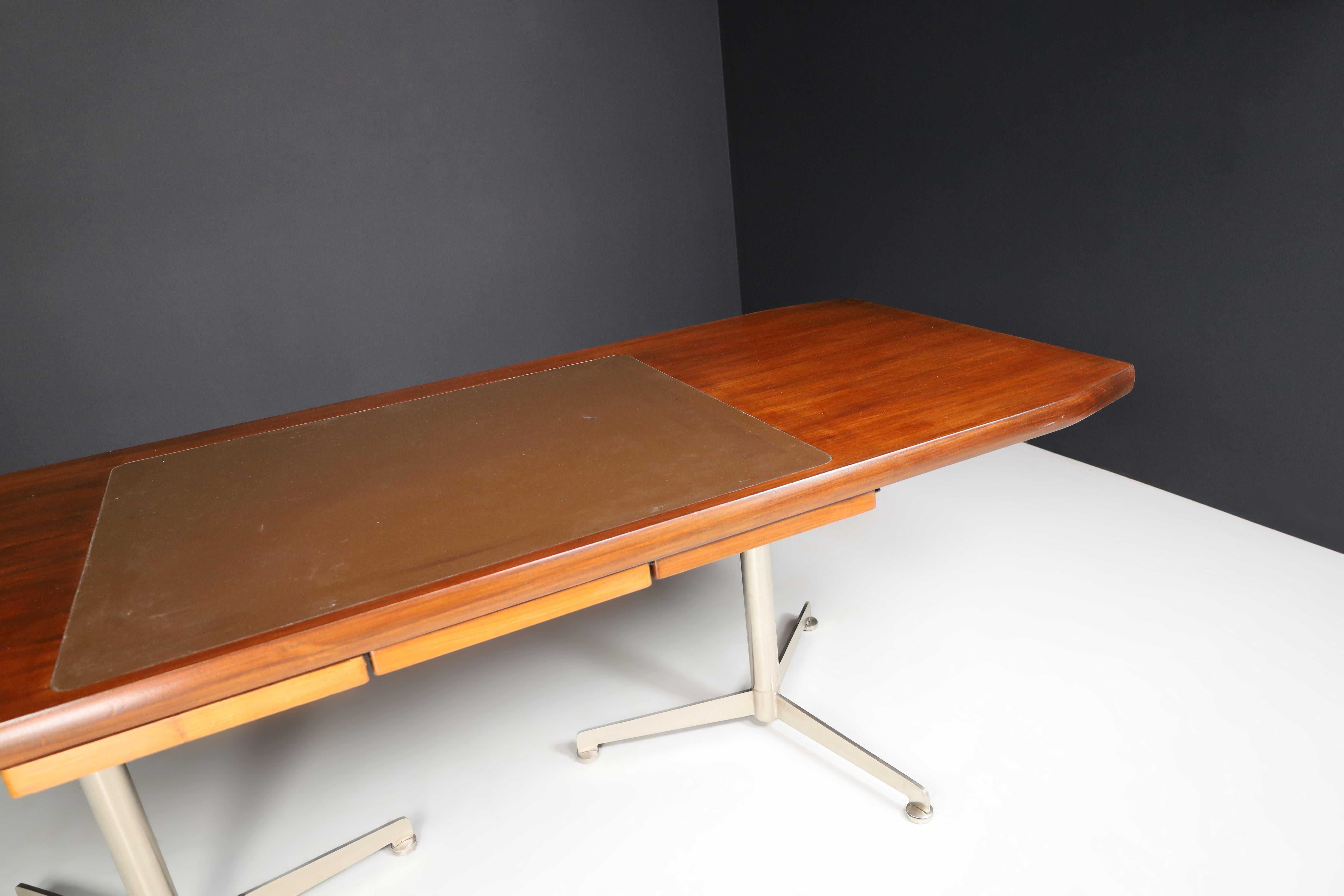 Steel Exectutive Desk by Osvado Borsani for Tecno, Italy, 1950s For Sale