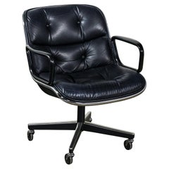 Sillón ejecutivo de Charles Pollock para Knoll Piel negra y base de 4 patas