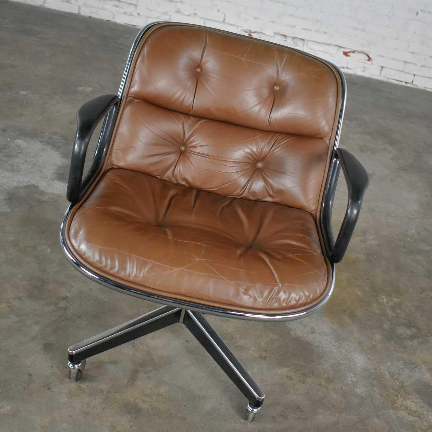 Mid-Century Modern Executive Armchair by Charles Pollock for Knoll Brown Leather with 4 Prong Base