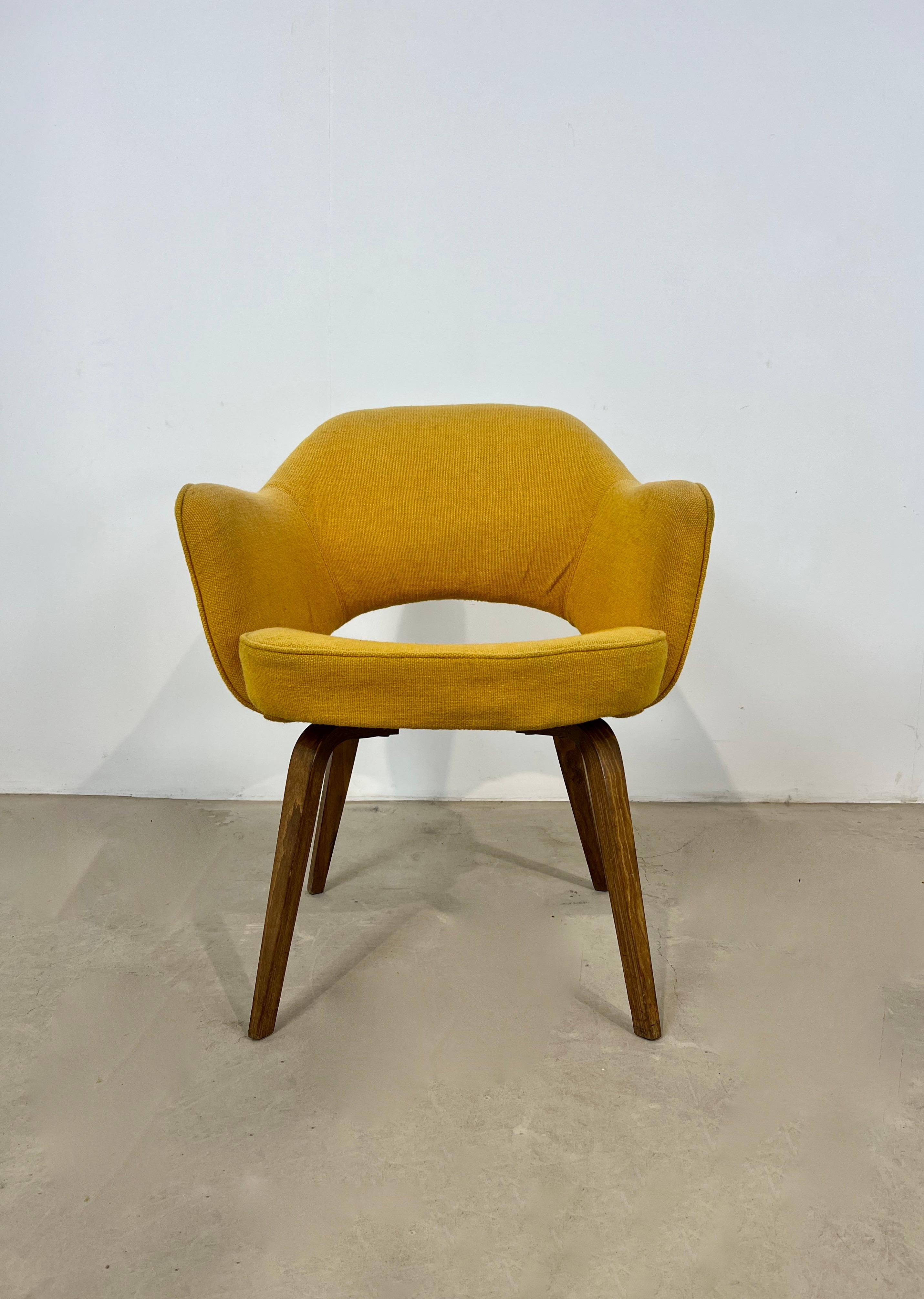 Mid-Century Modern Executive Armchair by Eero Saarinen for Knoll Inc. / Knoll International, 1960s For Sale