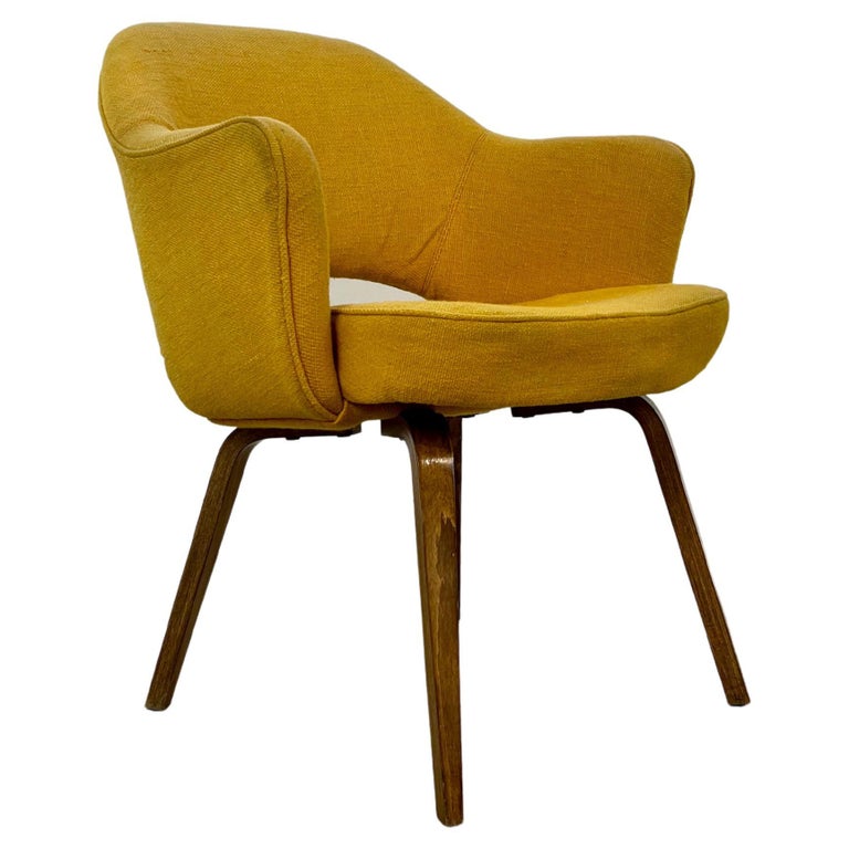 Executive Armchair by Eero Saarinen for Knoll Inc. / Knoll International, 1960s For Sale