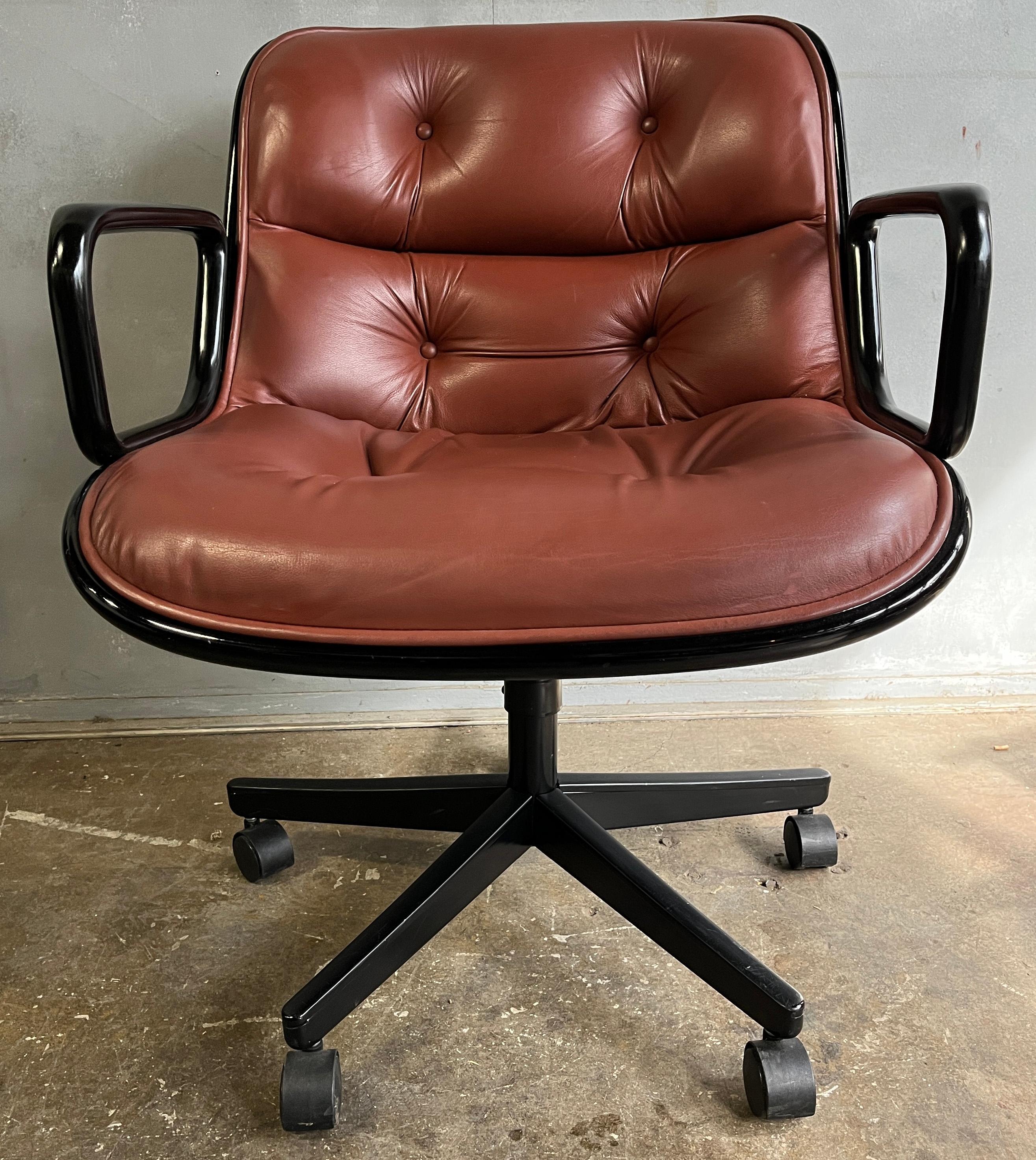 Charles Pollock for Knoll office desk chair featuring brown leather upholstery. This executive office chair is an icon of Mid-Century Modern design and has been in continuous production by Knoll since its introduction in the 1960s. Designer Charles