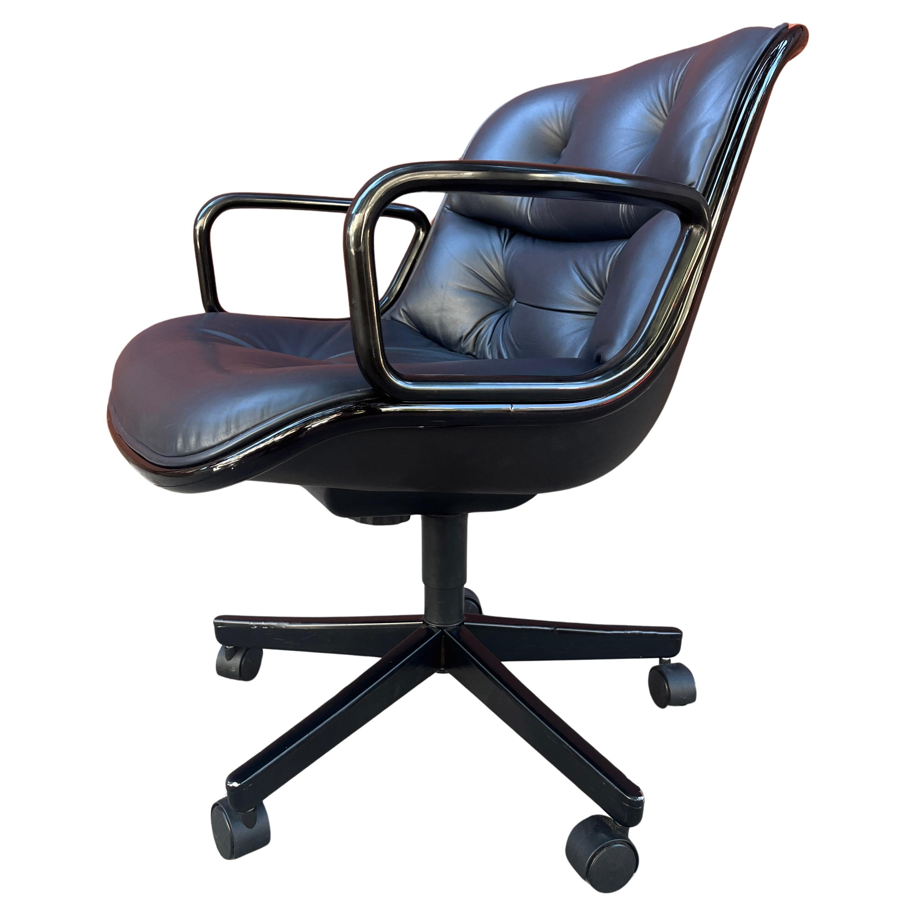 Executive Chairs by Charles Pollock for Knoll (Two available) In Good Condition In BROOKLYN, NY