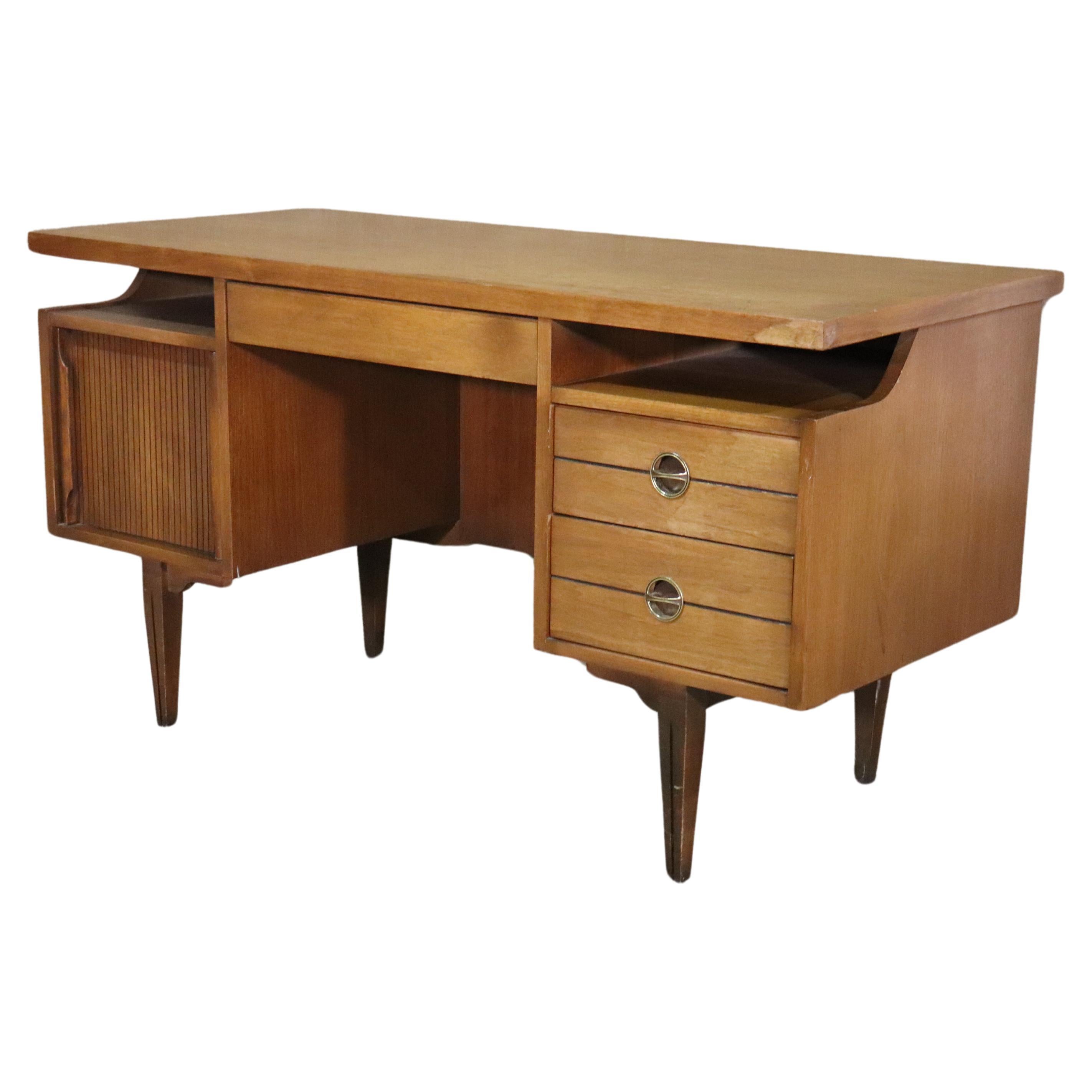Executive Desk by Hooker w/ Finished Back For Sale