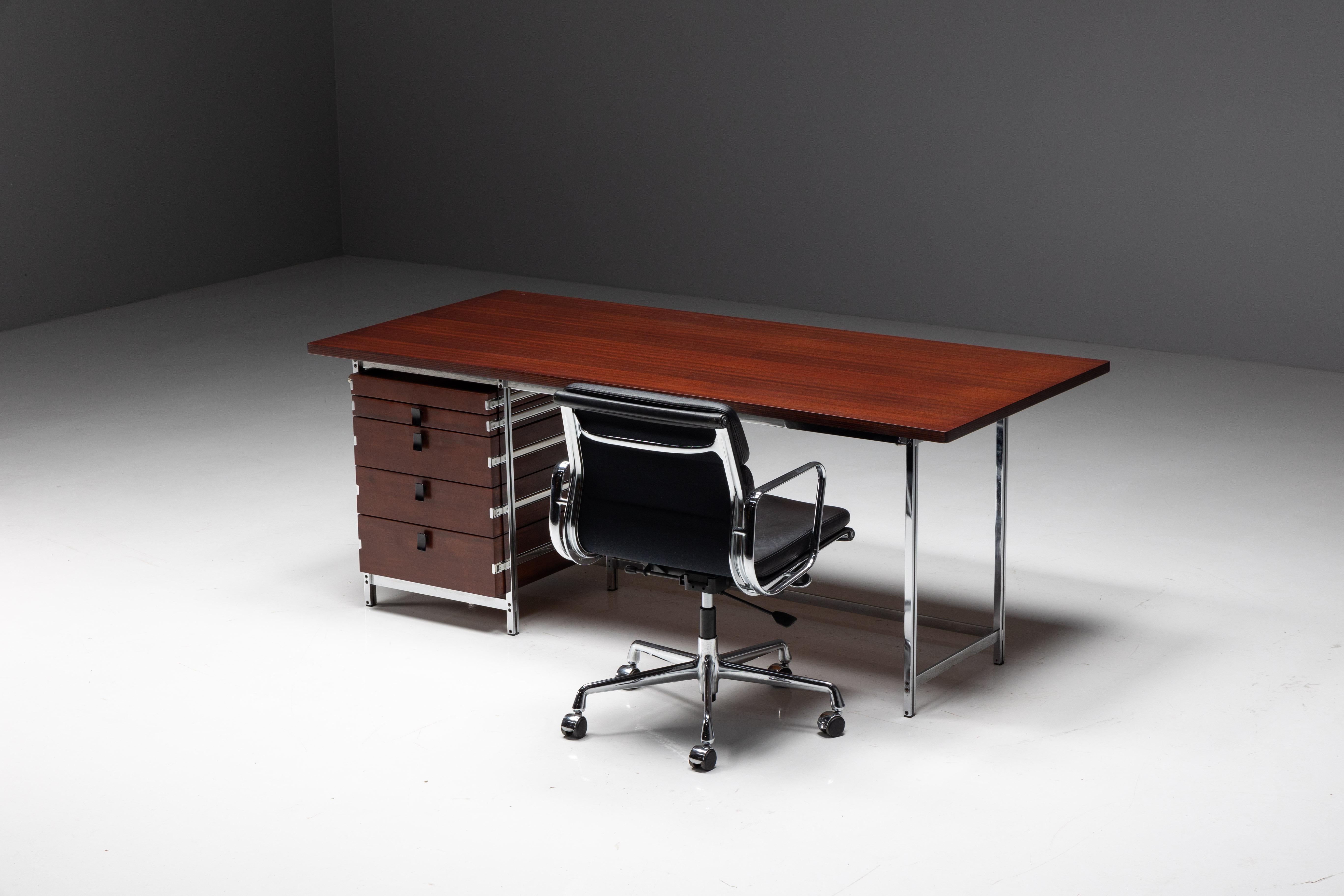 Executive Desk by Jules Wabbes for Mobilier Universel, Belgium, 1950s For Sale 7