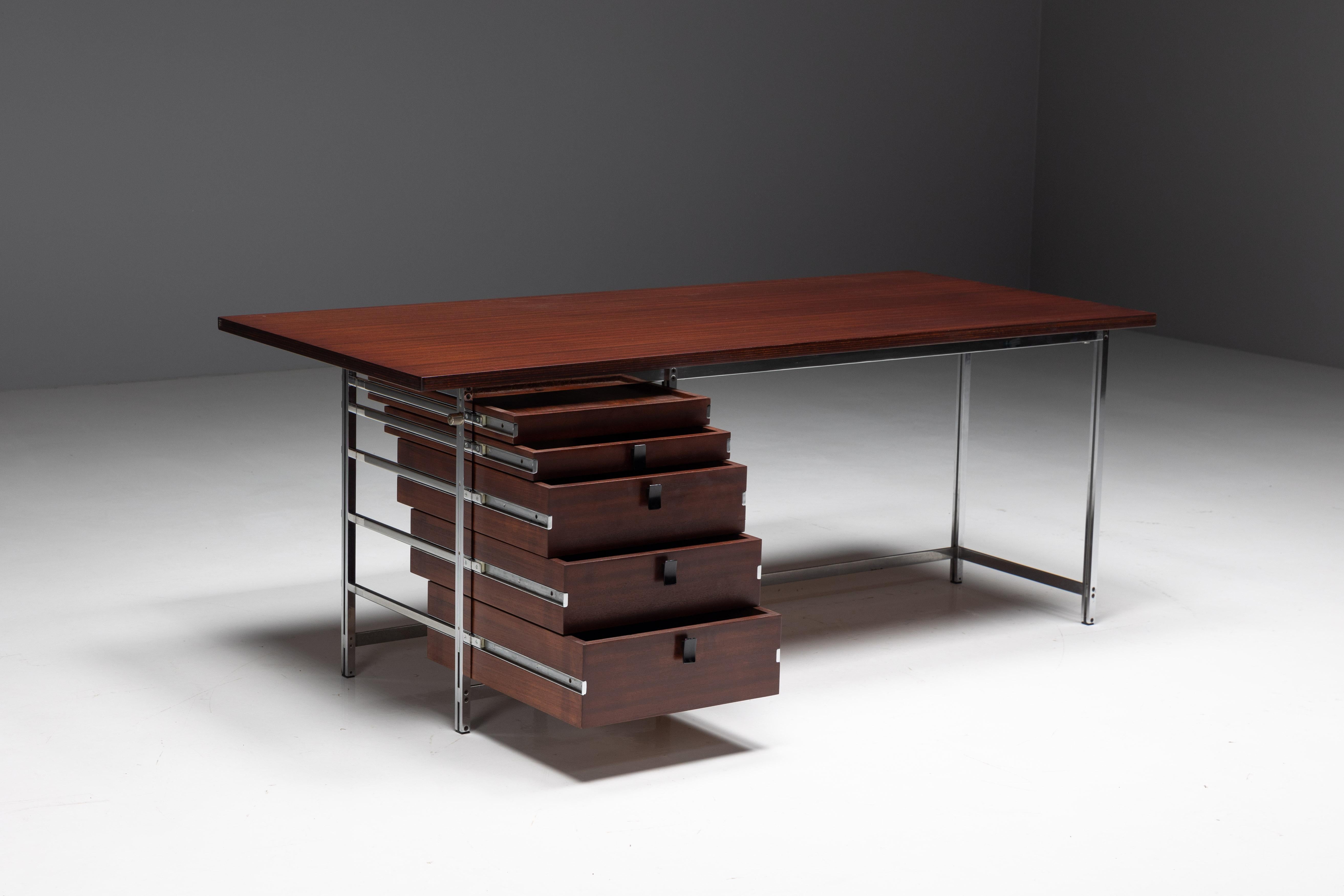 Executive Desk by Jules Wabbes for Mobilier Universel, Belgium, 1950s In Excellent Condition For Sale In Antwerp, BE