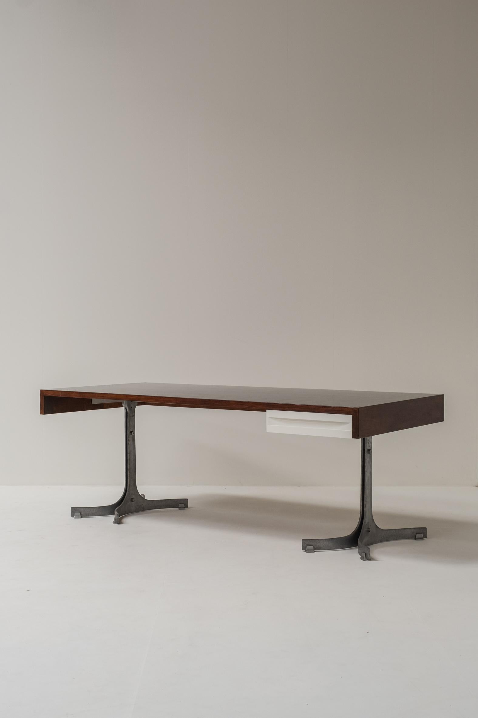 Executive desk by Trau Arredamenti Metallici S.P.A, 1960s For Sale 6