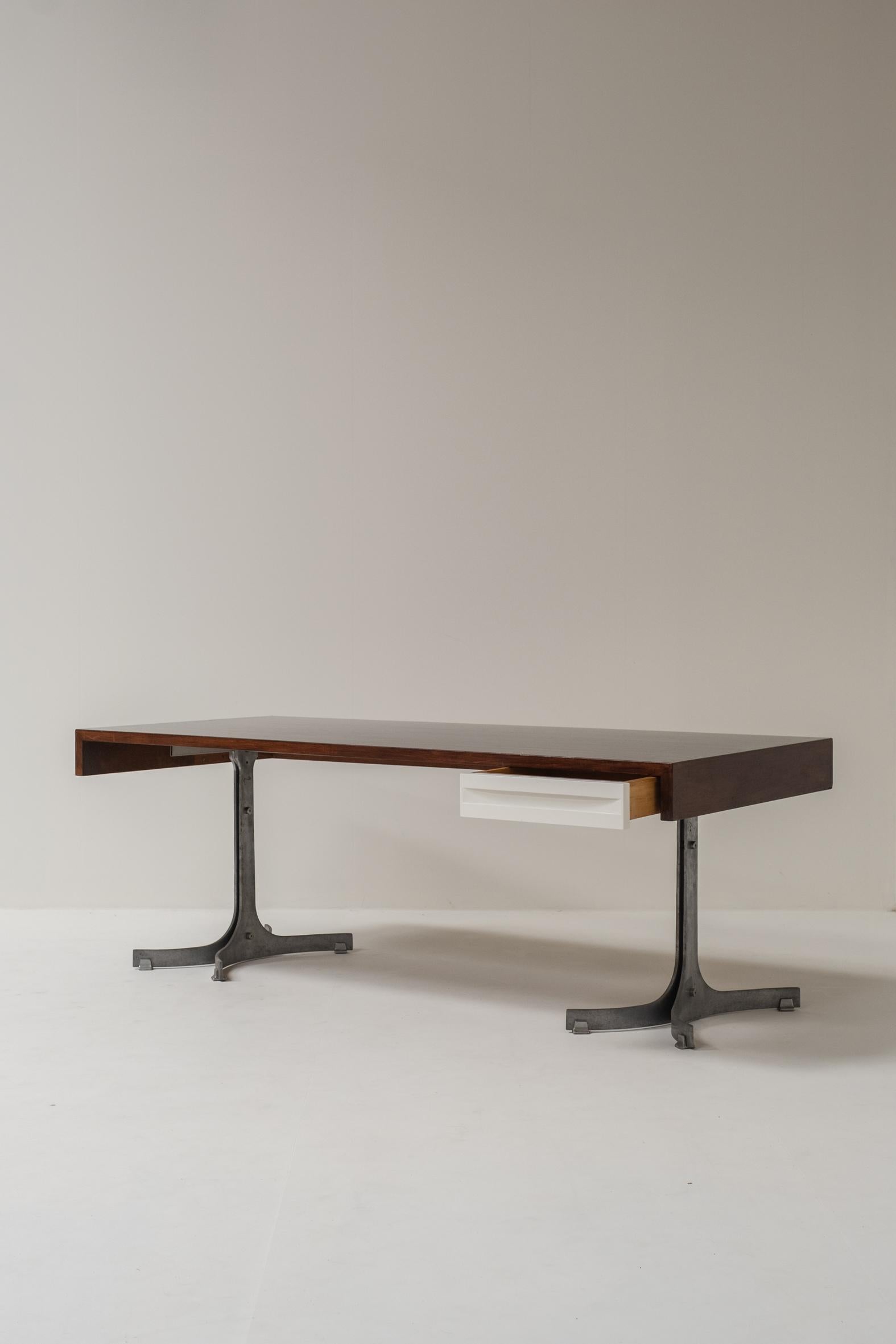 Executive desk by Trau Arredamenti Metallici S.P.A, 1960s For Sale 7