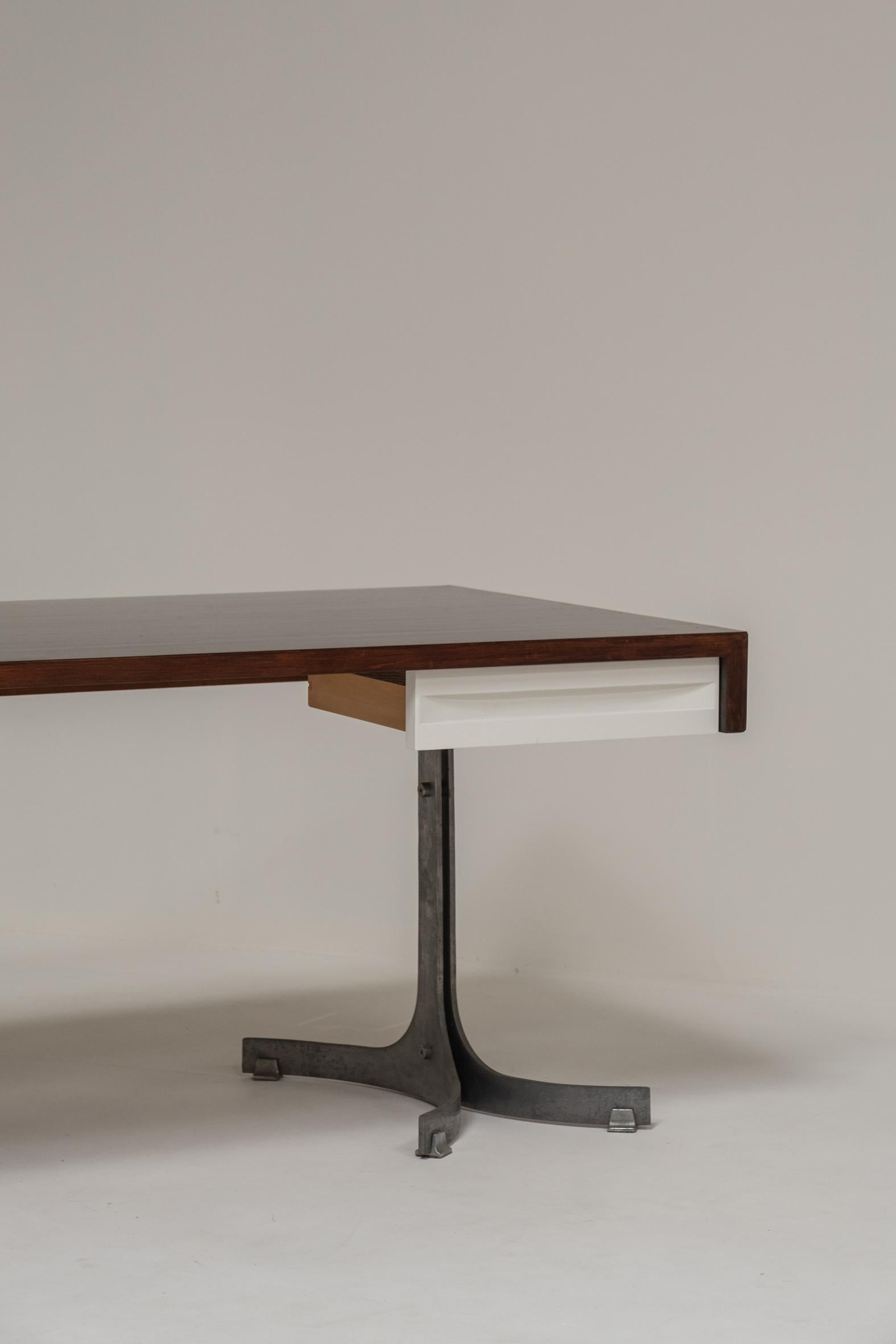 Executive desk by Trau Arredamenti Metallici S.P.A, 1960s For Sale 9