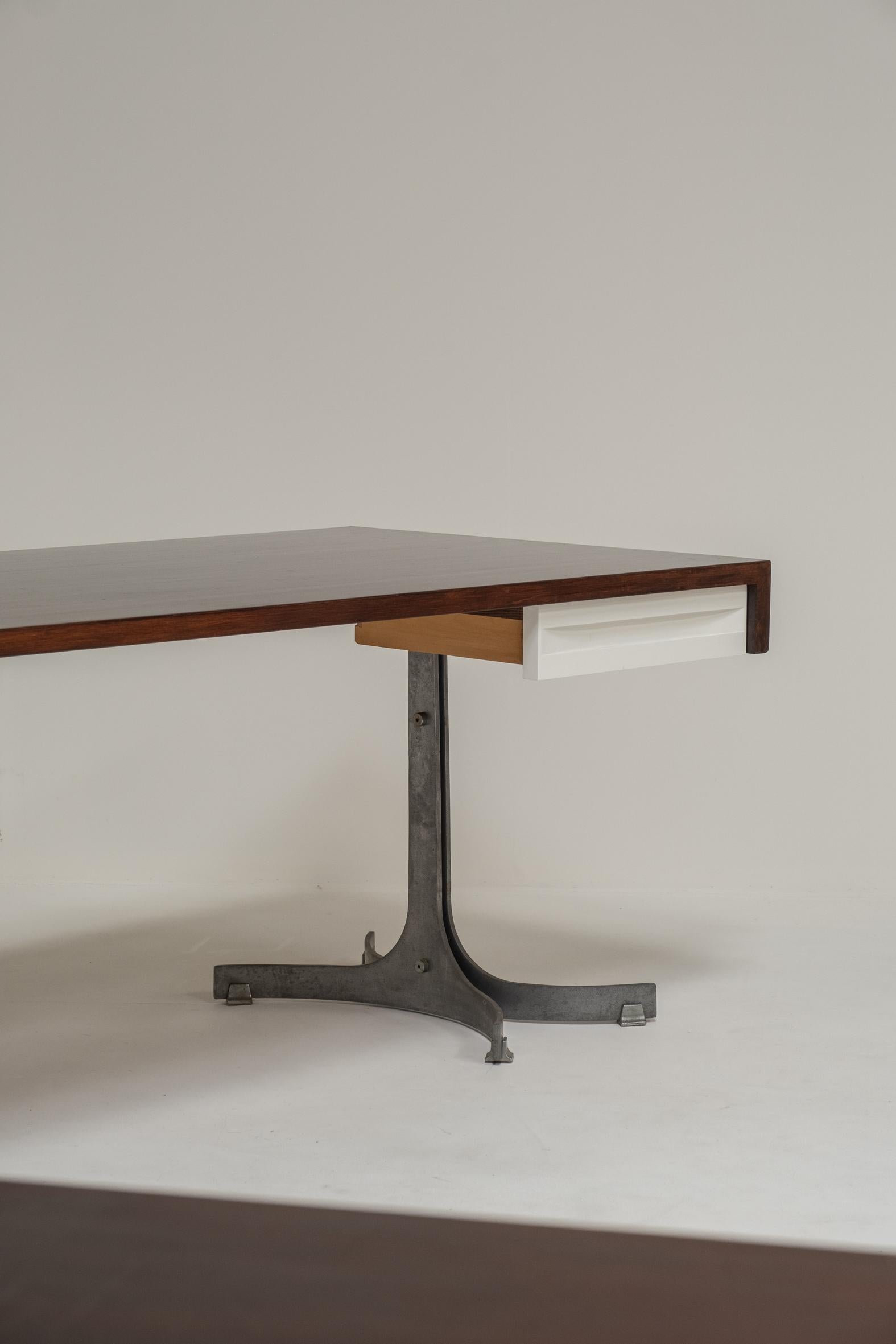 Executive desk by Trau Arredamenti Metallici S.P.A, 1960s For Sale 11