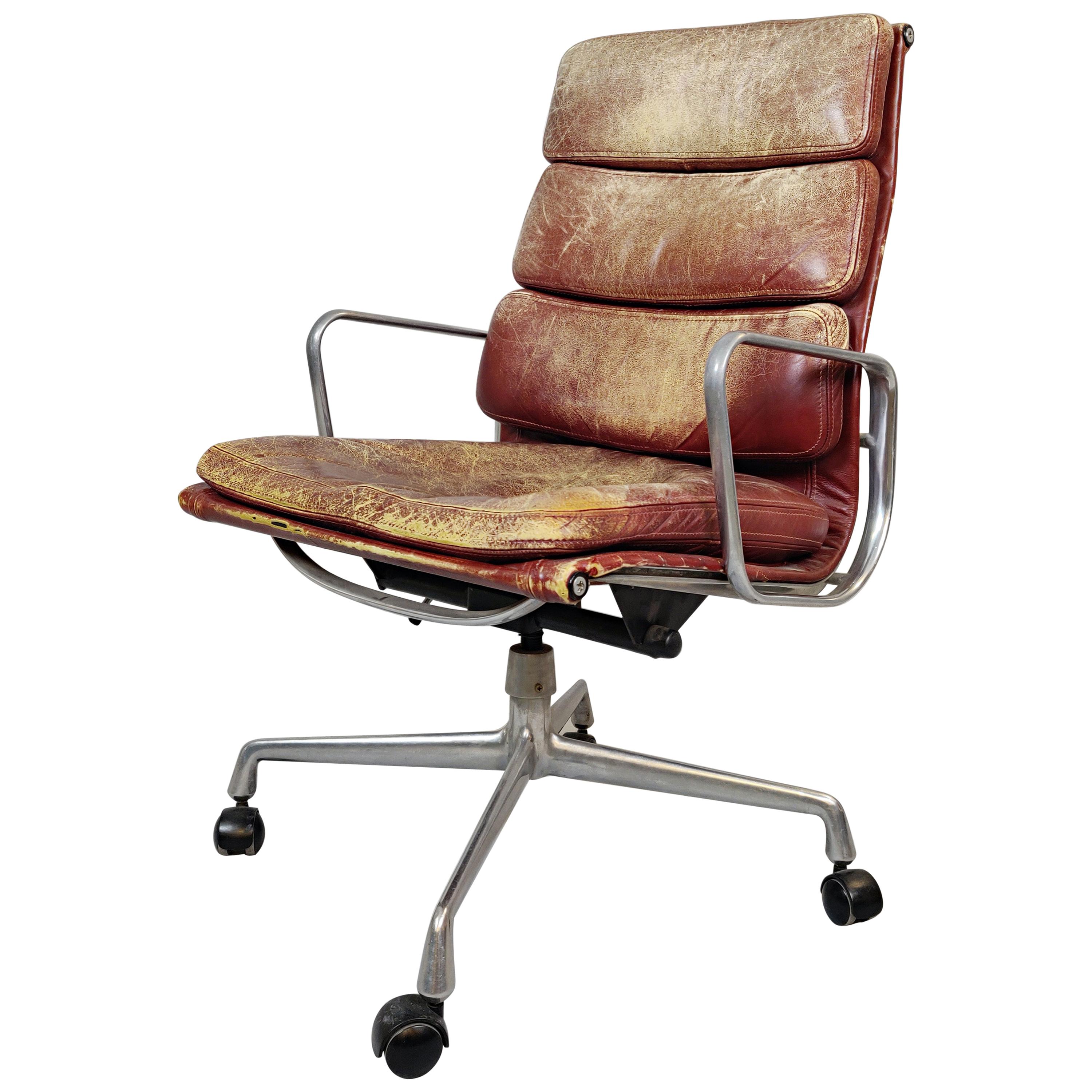 Executive Desk Chair by Charles Eames for Herman Miller