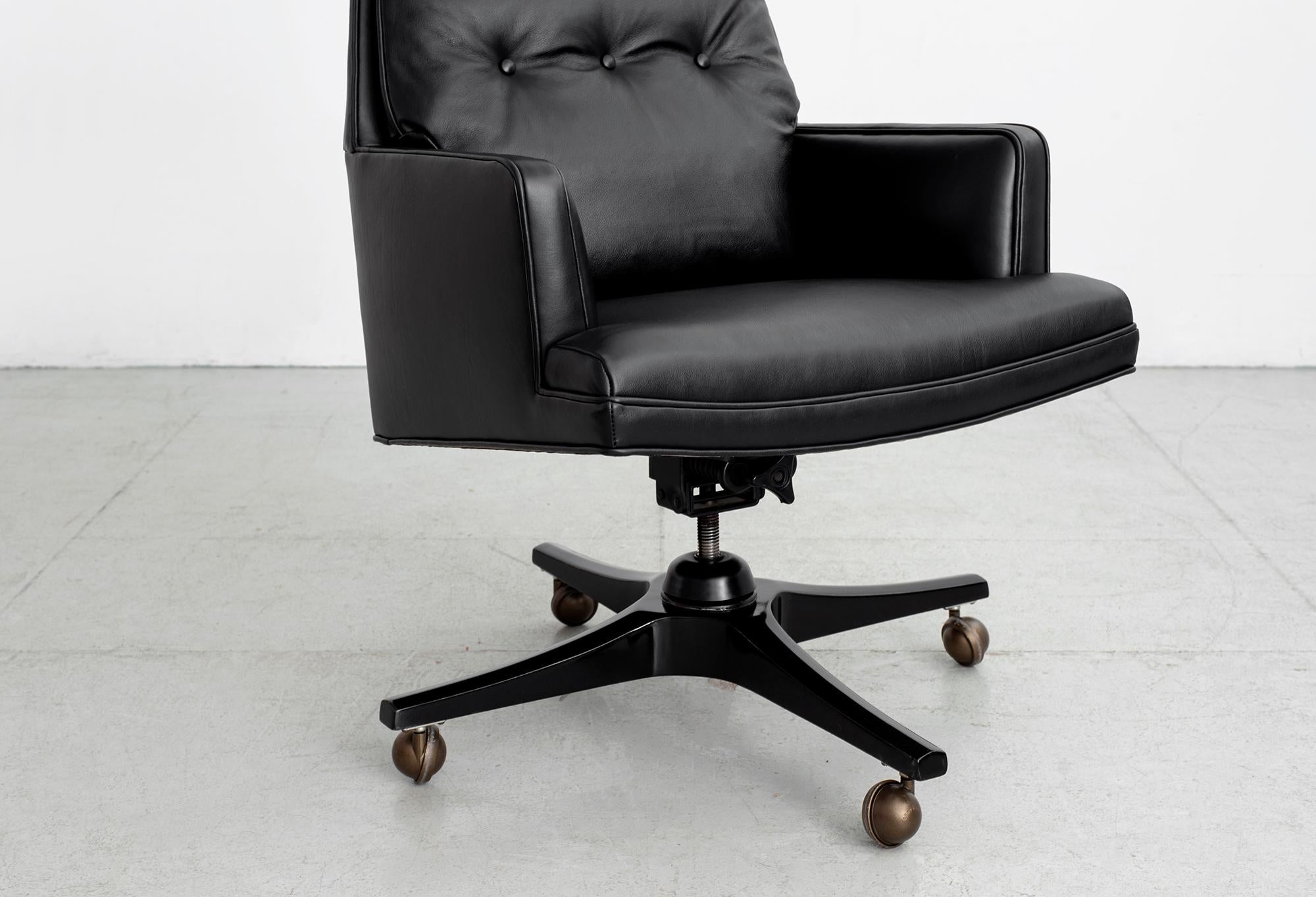 Executive Desk Chair by Dunbar 2