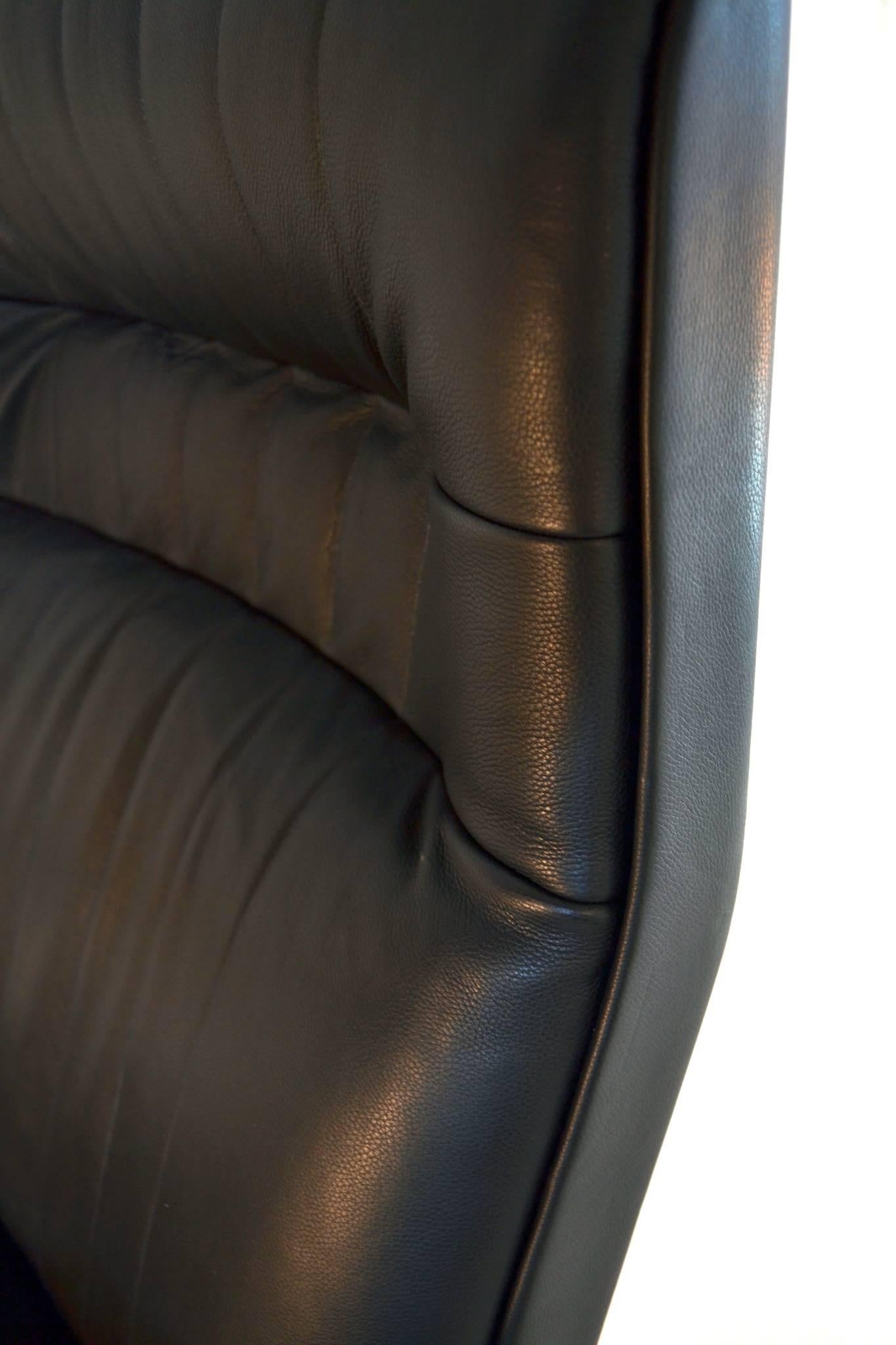 Leather Executive Desk Chair P128 by Osvaldo Borsani for Tecno
