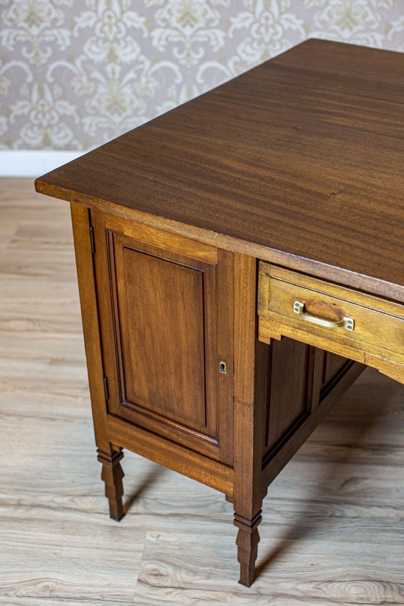 Executive Desk from the Interwar Period In Good Condition In Opole, PL